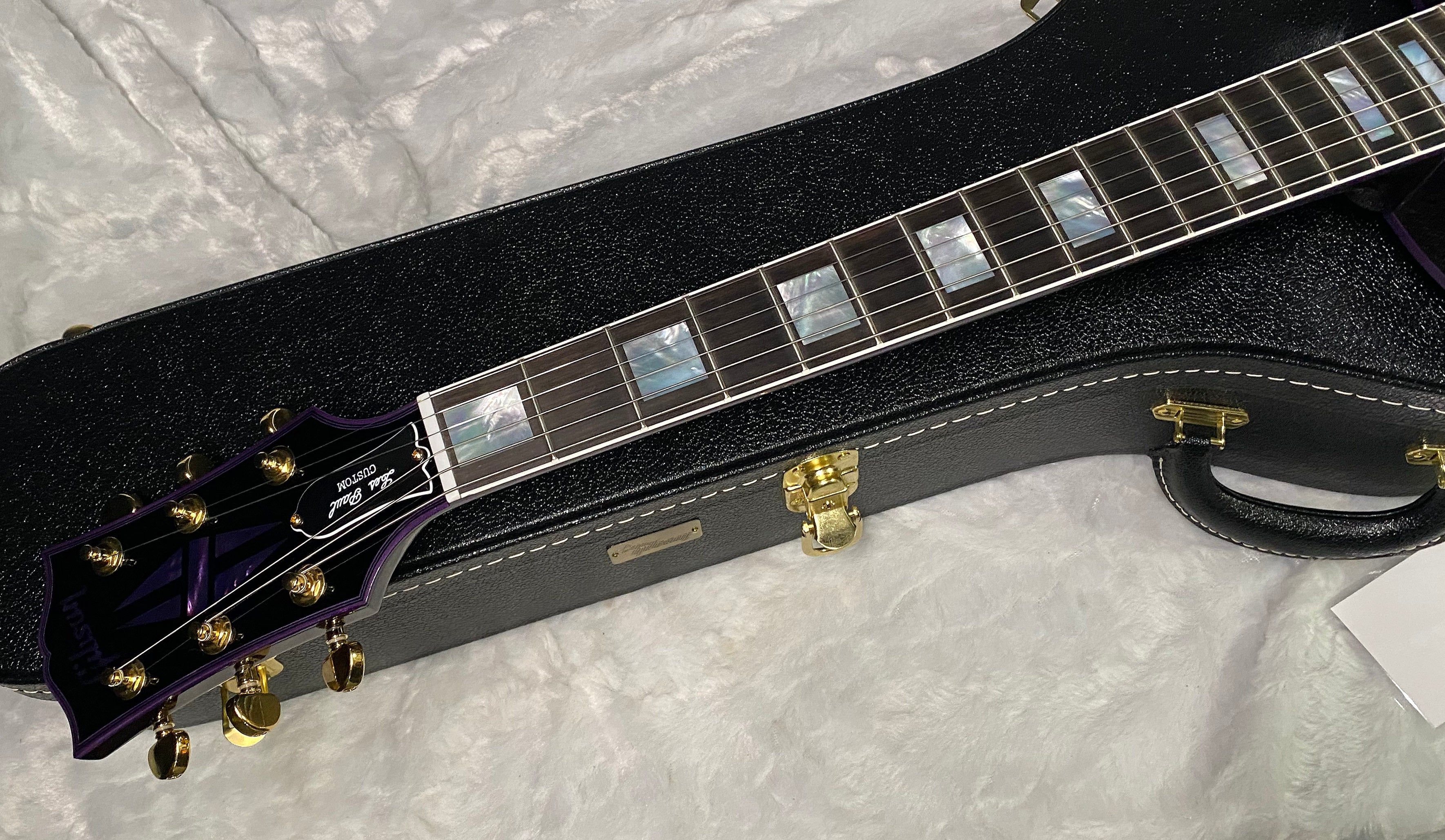 NEW! Gibson Dealer Select Custom Shop Les Paul Custom Purple Widow AAA Figured Flame Top - Authorized Dealer - 10.6 lbs - G07677