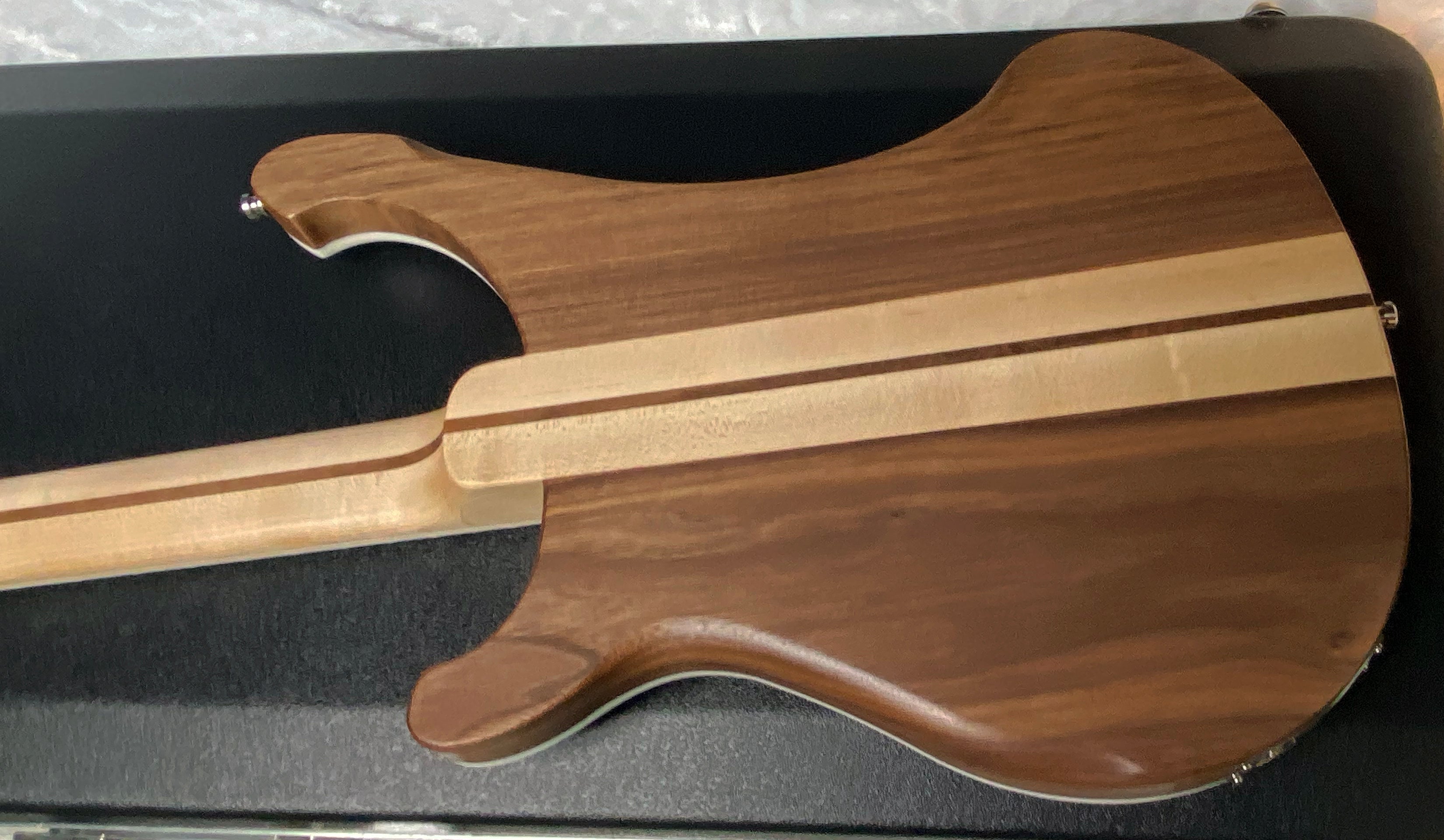 NEW! Rickenbacker 4003 W Walnut - 4-String Bass - Authorized Dealer - 8.2lbs - G06964