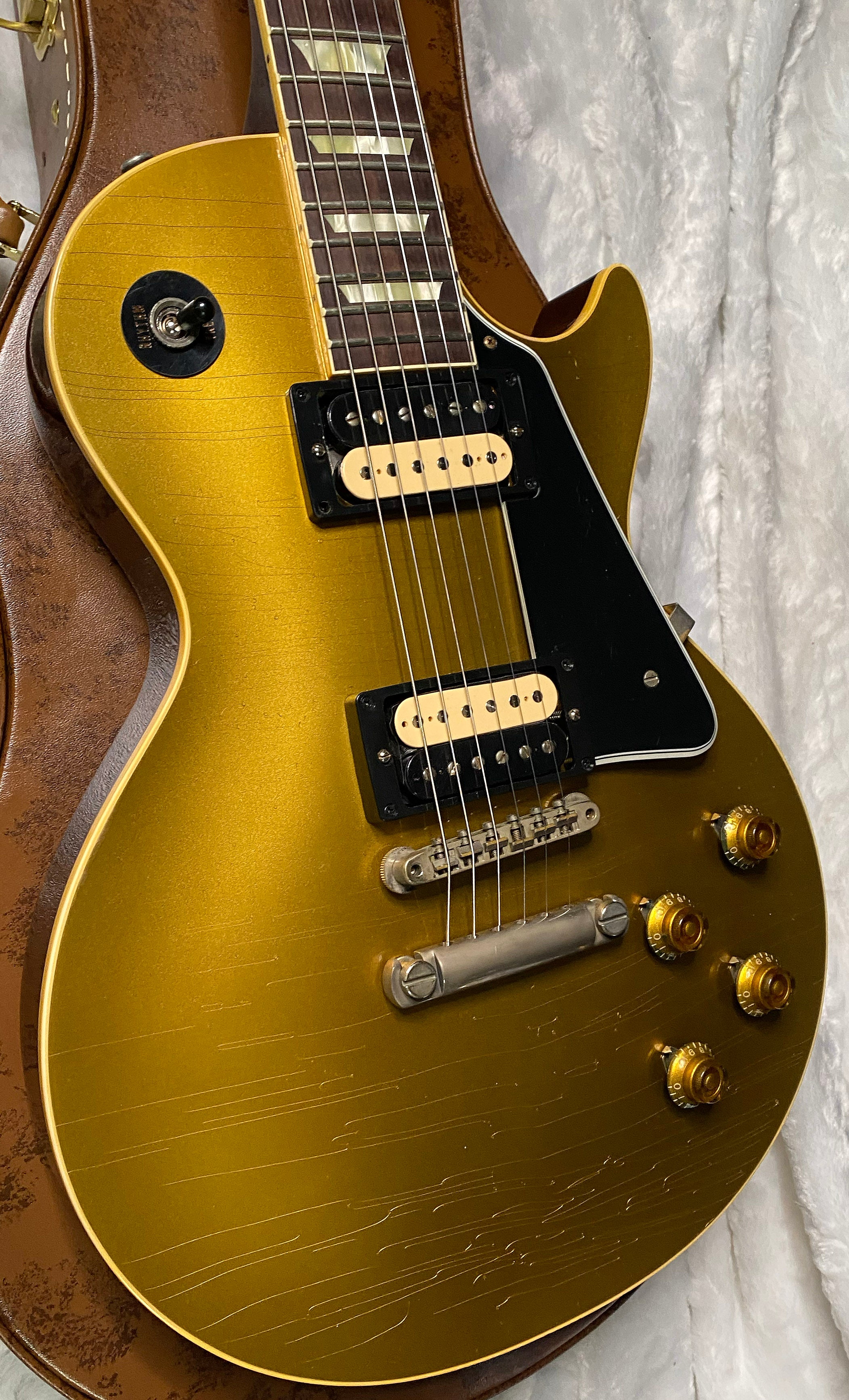 NEW! Gibson Custom Shop Murphy Lab '57 Les Paul Goldtop - Dark Back - Light Aged - Authorized Dealer - 9 lbs - G07683