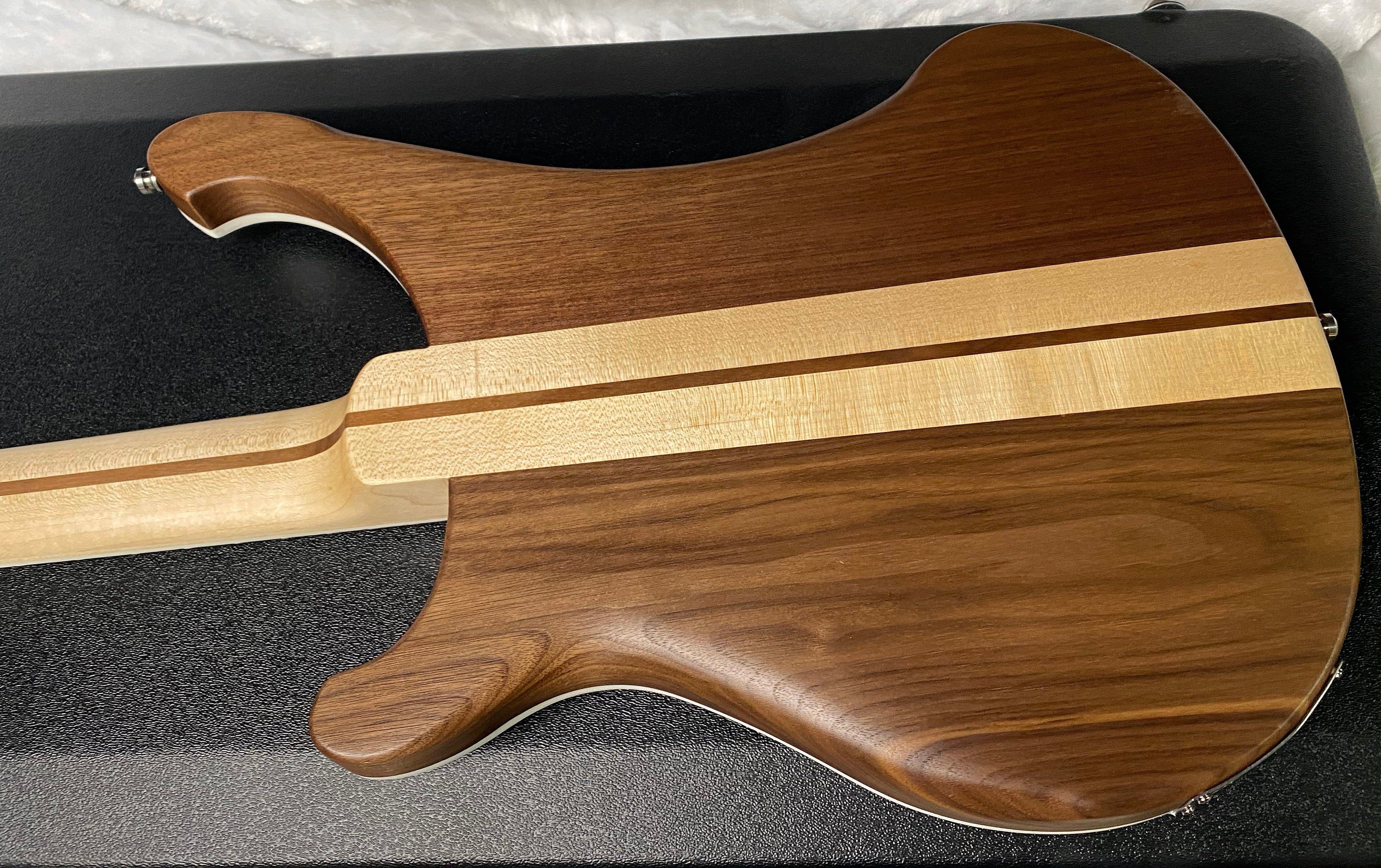 NEW! Rickenbacker 4003 W Walnut - 4-String Bass - Authorized Dealer - 8.35lbs - G06962