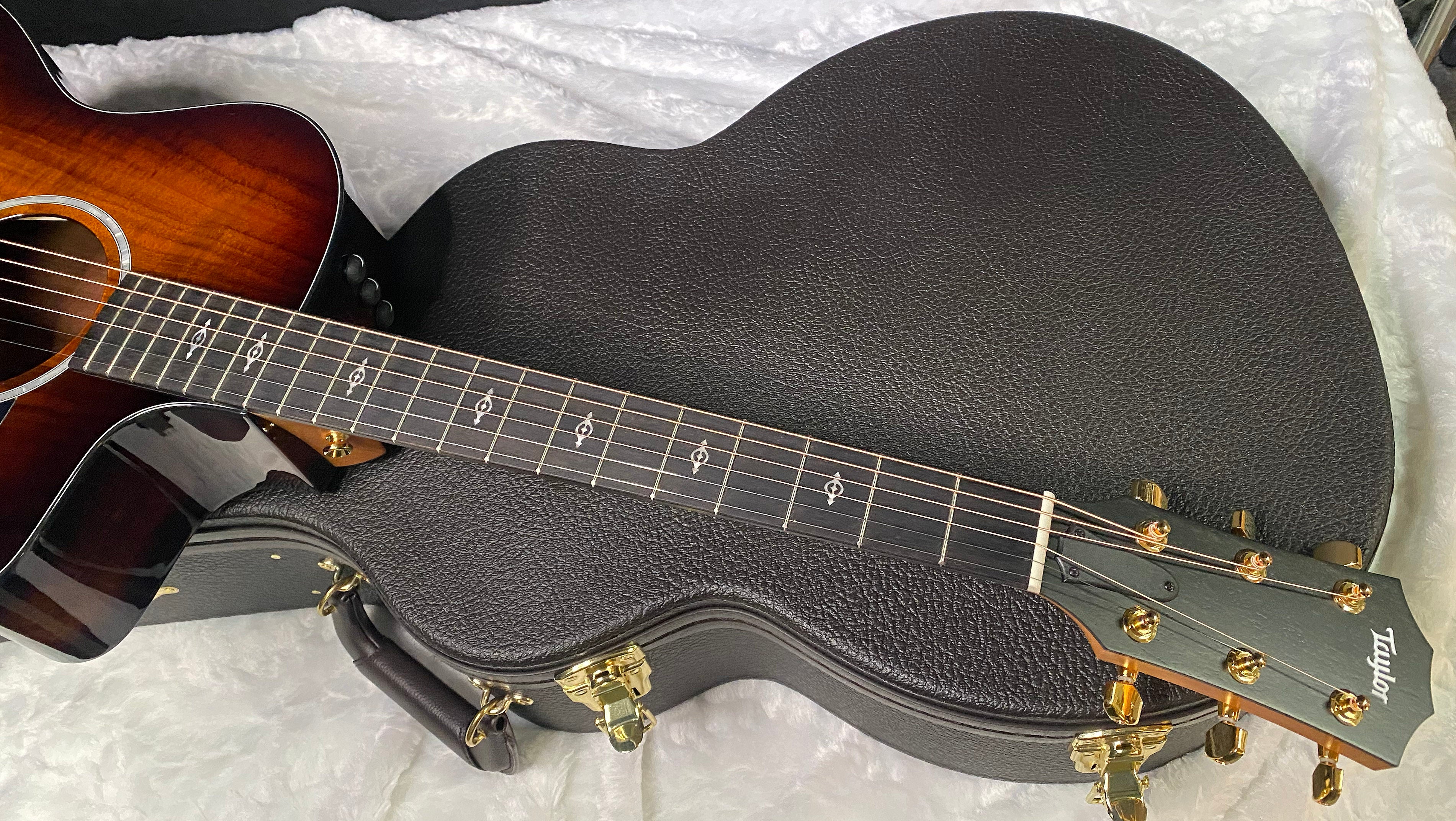 NEW! Taylor 224ce-K DLX Grand Auditorium Acoustic-Electric Guitar - Tobacco - 4.85lbs - Authorized Dealer - G06215