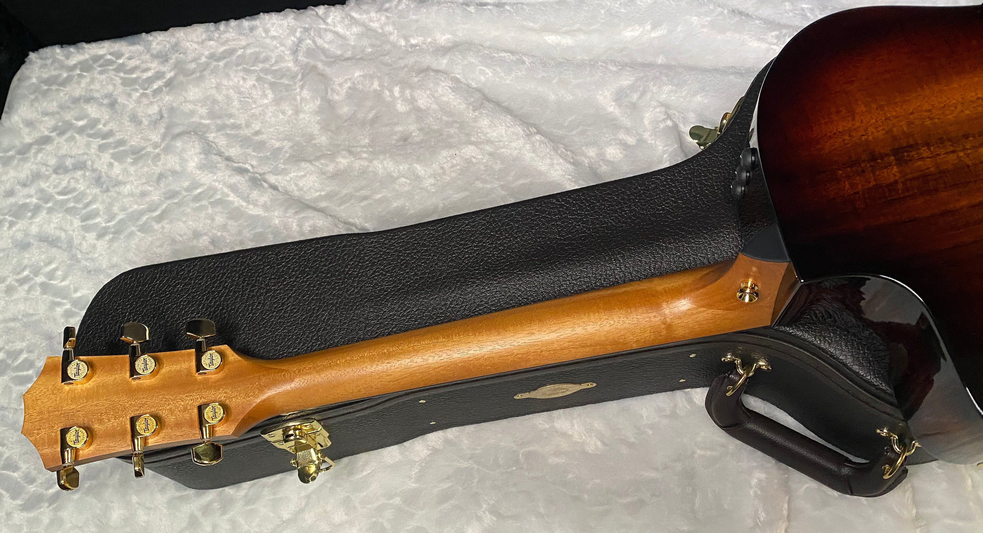 NEW! Taylor 224ce-K DLX Grand Auditorium Acoustic-Electric Guitar - Tobacco - 4.85lbs - Authorized Dealer - G06215