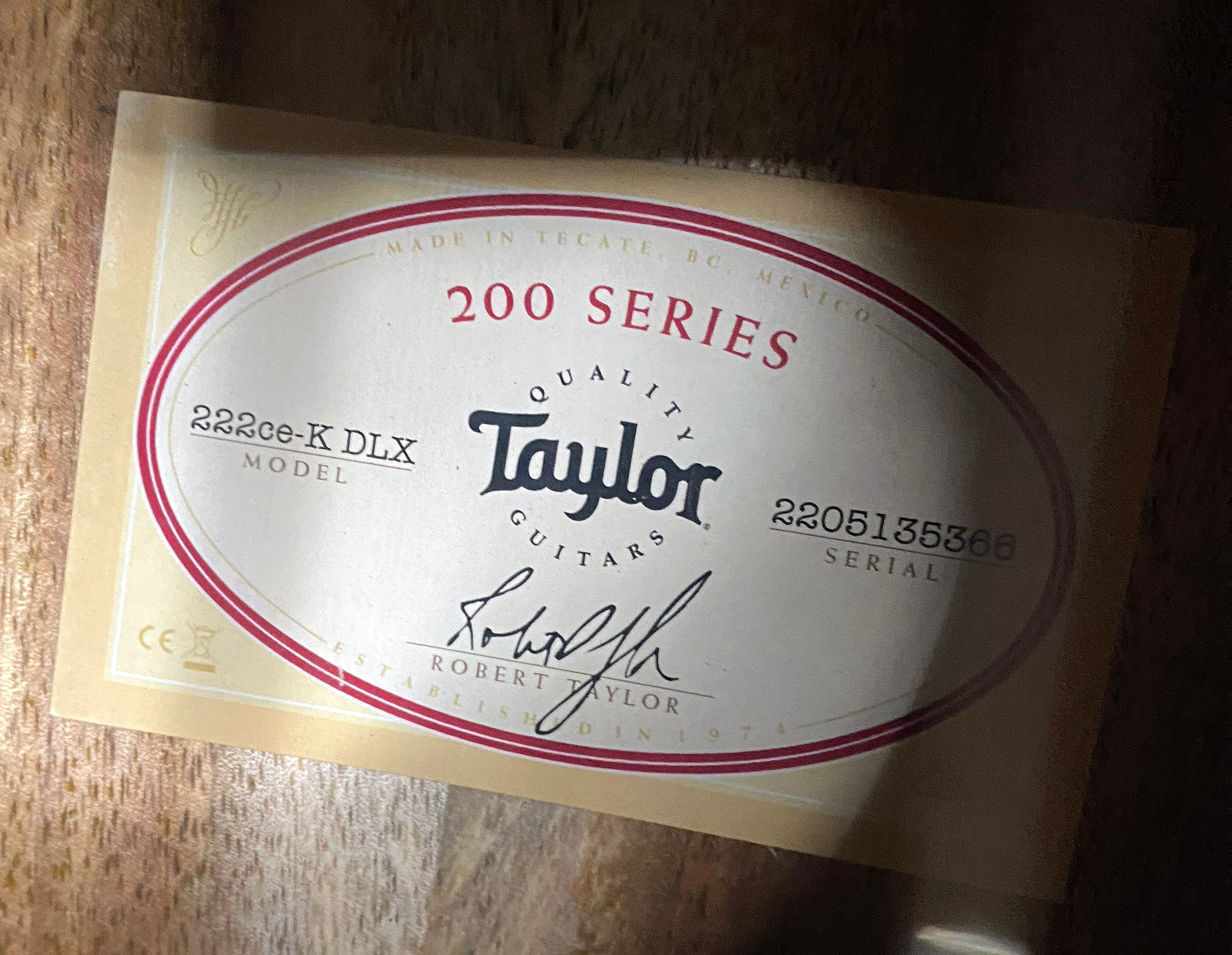 NEW! Taylor 222ce-K DLX Grand Concert Acoustic-Electric Guitar - Tobacco - 4.5lbs - Authorized Dealer - G06296