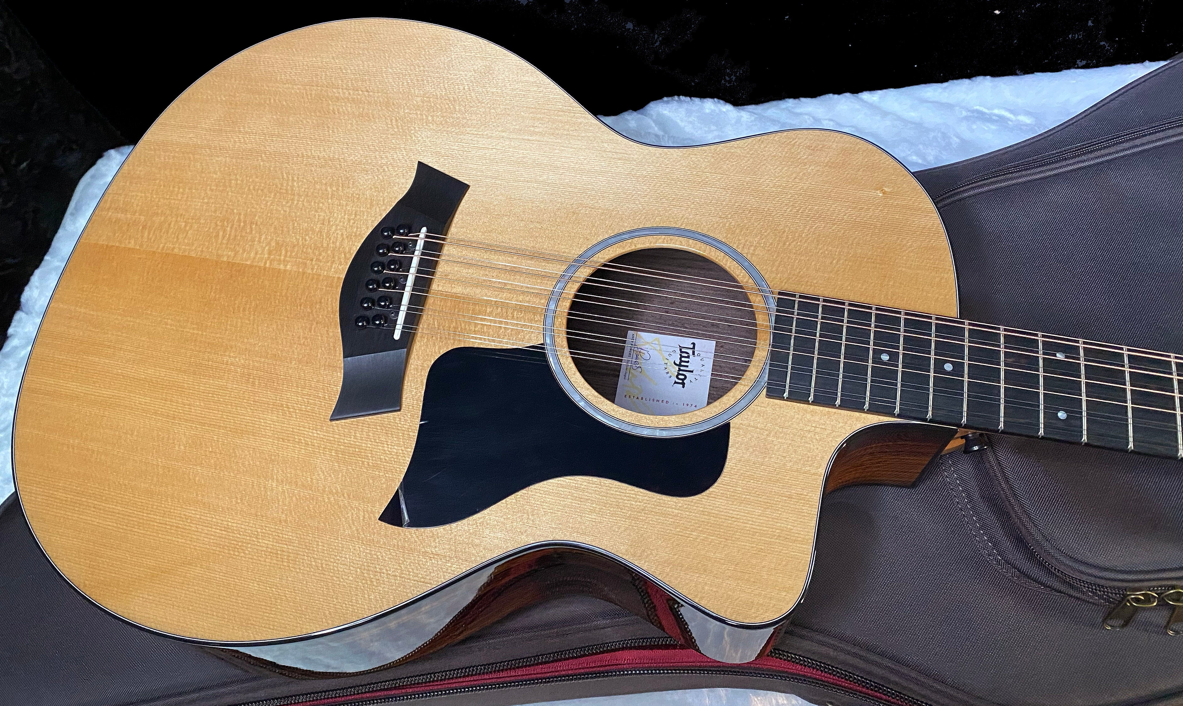 NEW! Taylor 254ce DLX Grand Auditorium 12-string Acoustic-Electric Guitar - Natural - Authorized Dealer - 5.3lbs - G06280