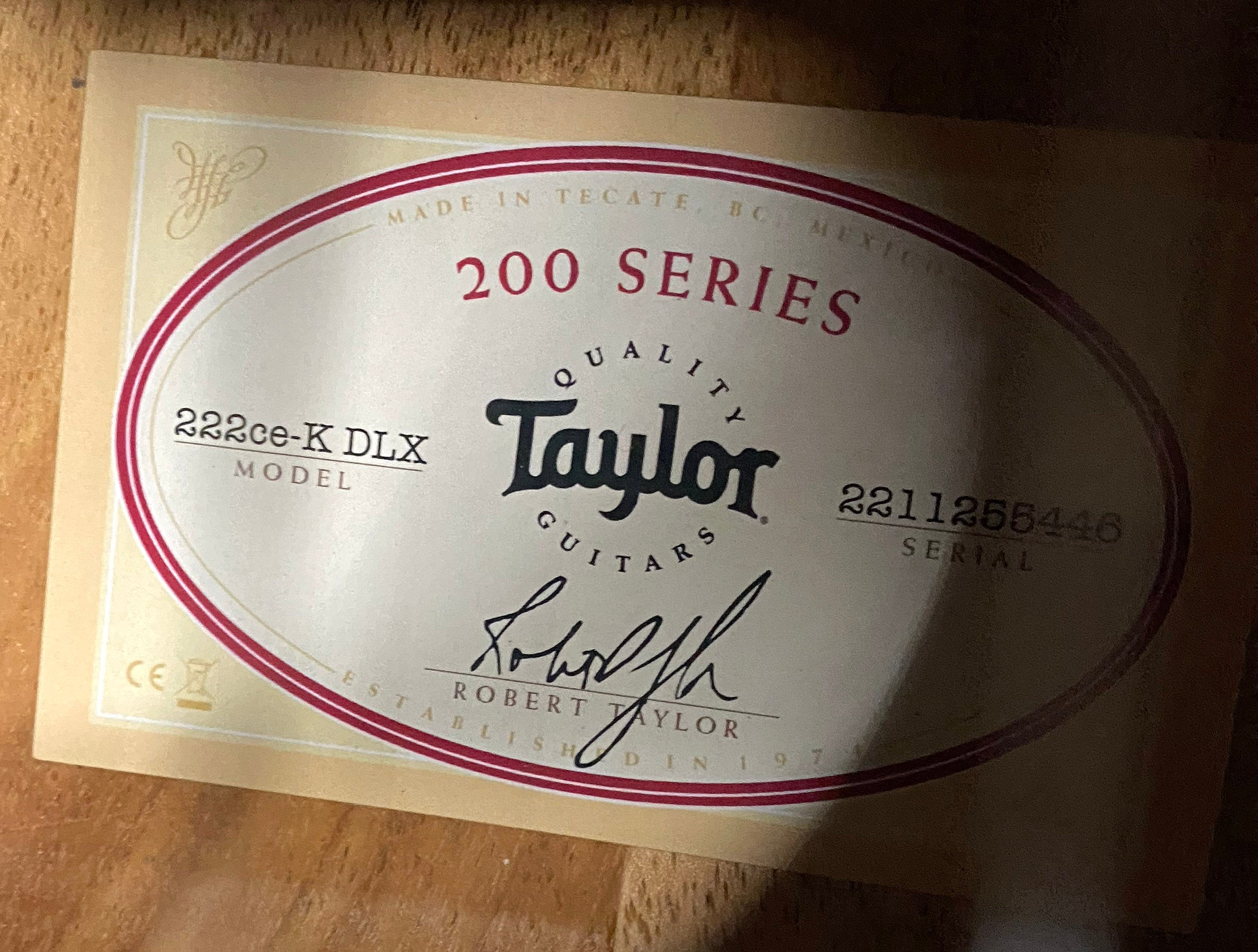 NEW! Taylor 222ce-K DLX Grand Concert Acoustic-Electric Guitar - Tobacco - 4.65lbs - Authorized Dealer - G06295