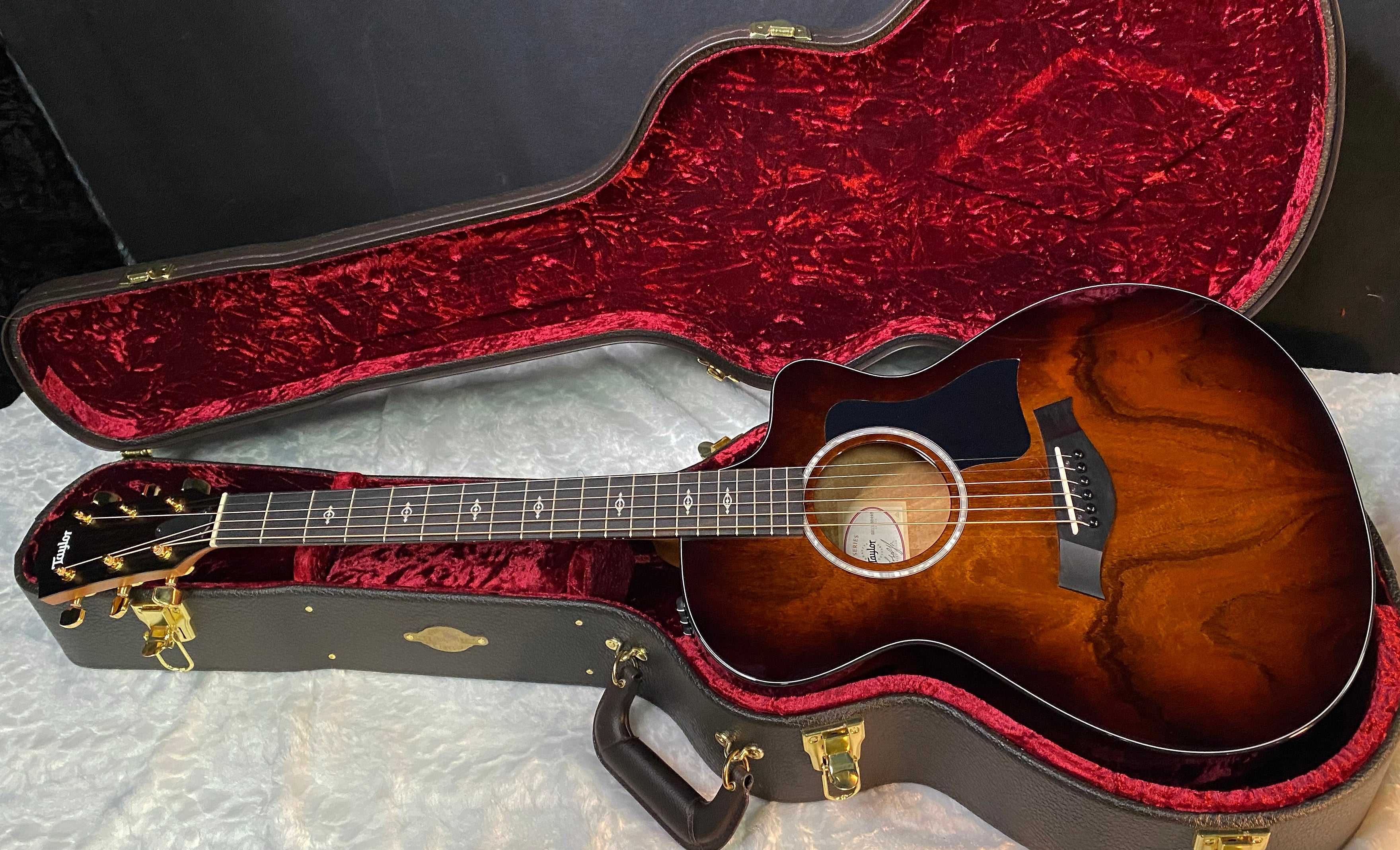 NEW! Taylor 222ce-K DLX Grand Concert Acoustic-Electric Guitar - Tobacco - 4.65lbs - Authorized Dealer - G06295