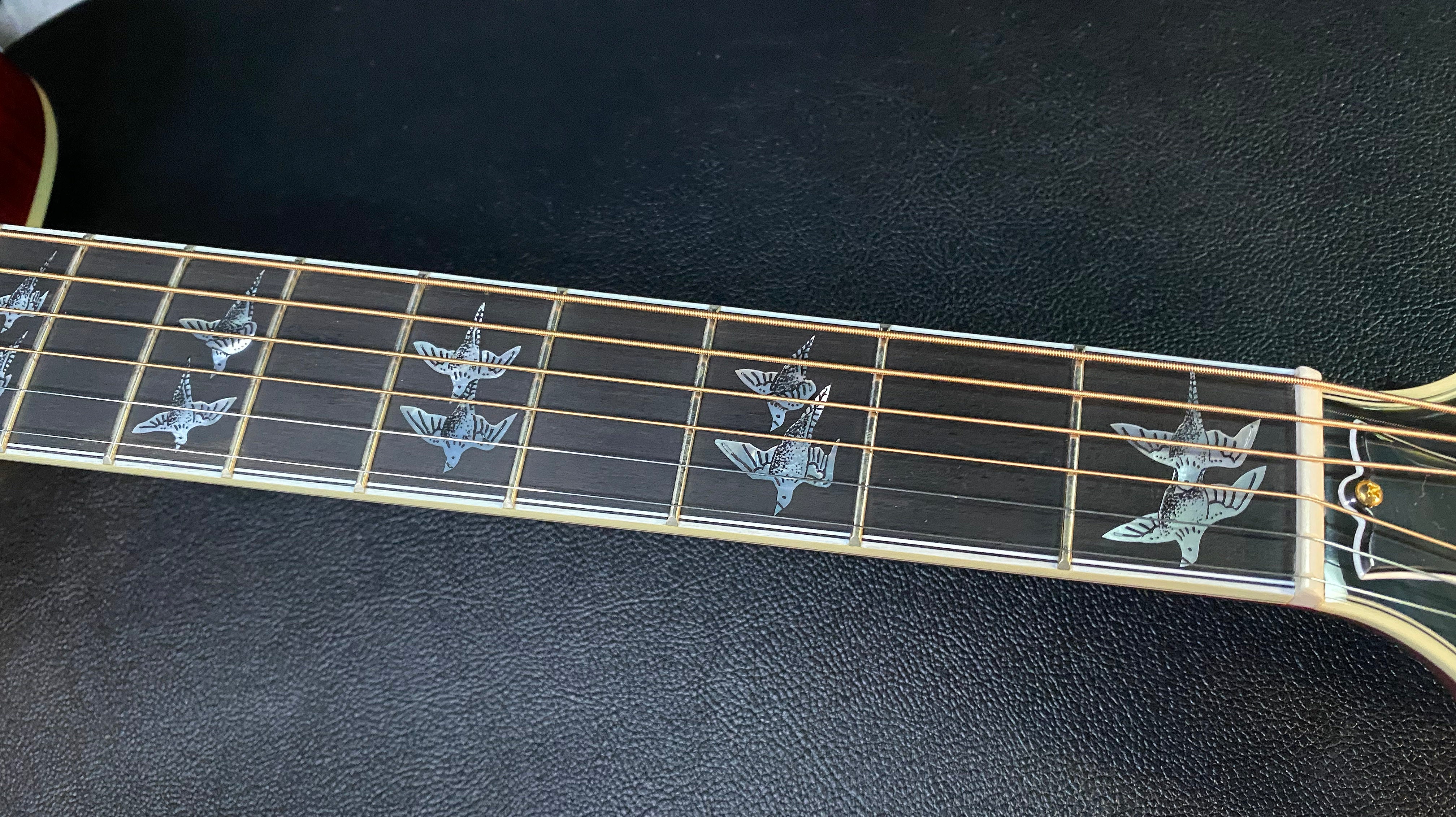 NEW! Gibson Custom Shop Dove - Doves In Flight - Authorized Dealer - 5.1 lbs - G06040