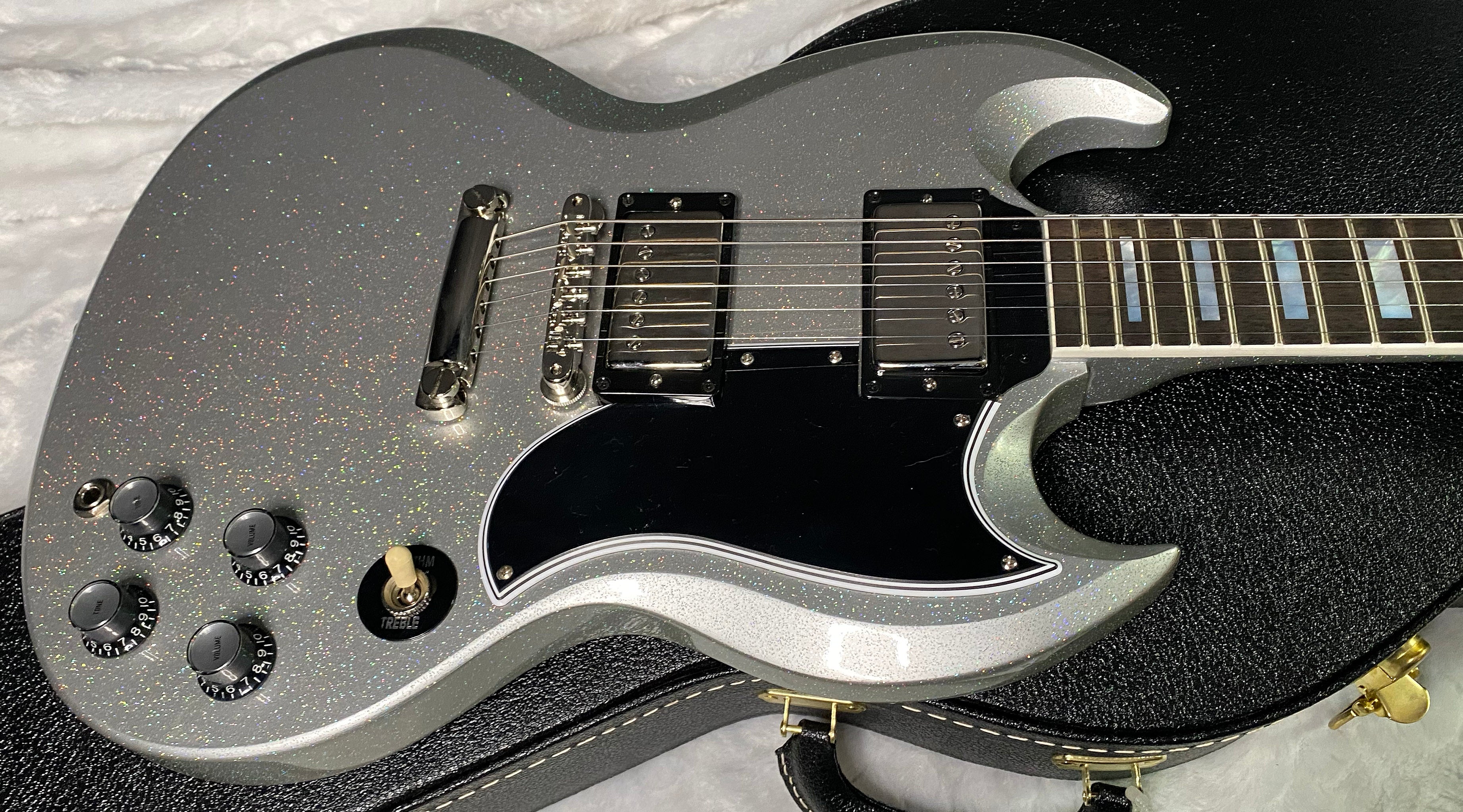 NEW! Gibson Custom SG Custom Electric Guitar - Radiant Sparkle - WOW! Just Incredible! 7lbs - Authorized Dealer - G07678