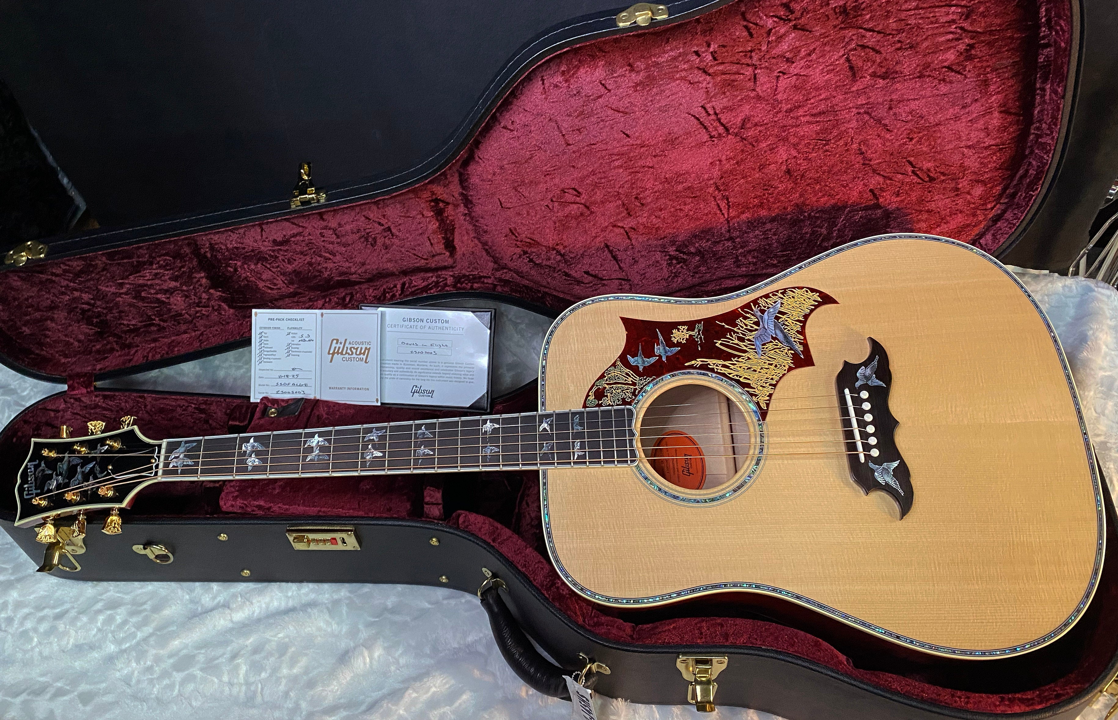 NEW! Gibson Custom Shop Dove - Doves In Flight - Authorized Dealer - 5.1 lbs - G06040