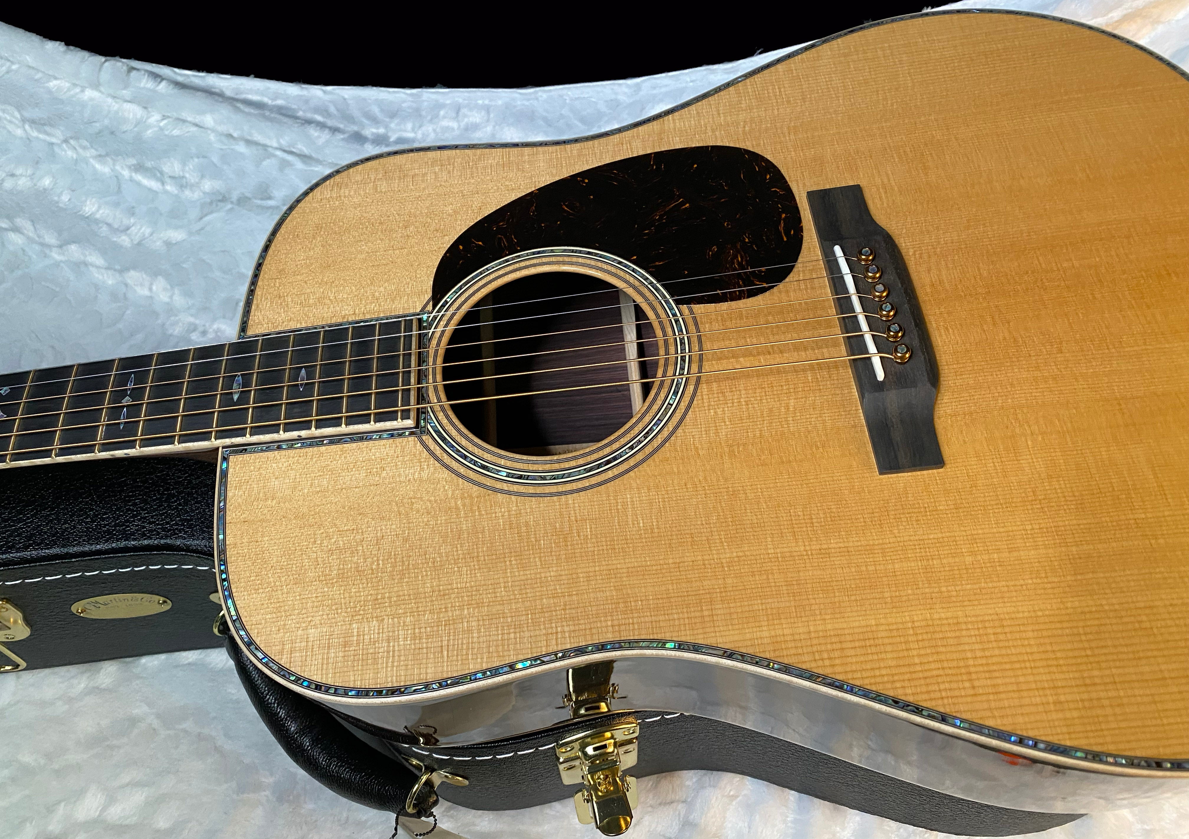 NEW! Martin D-45 Modern Deluxe - Acoustic Guitar - 4.3lbs - Authorized Dealer - G05509 - 10D45MODERNDELUXE