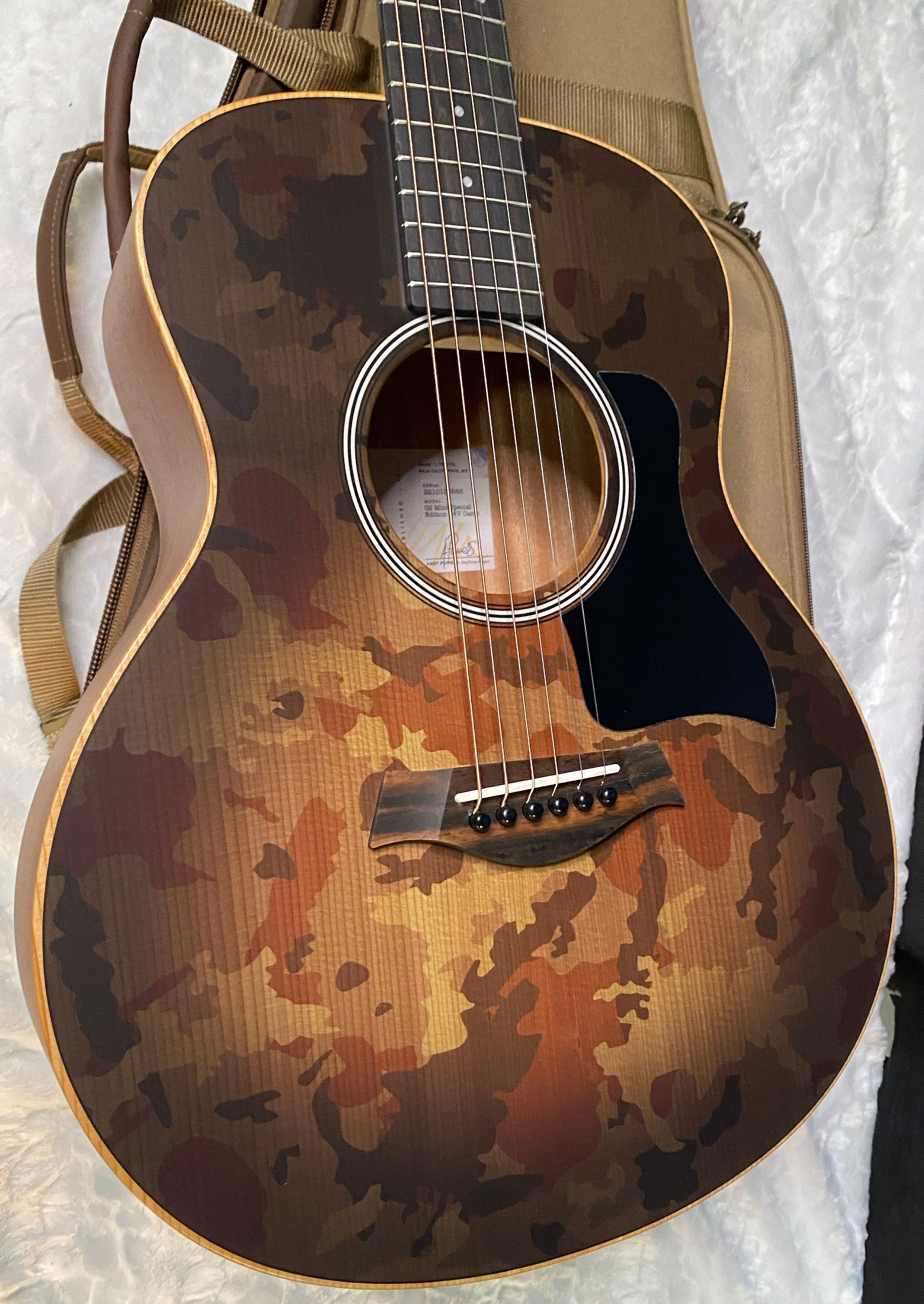 NEW! Taylor Guitars 4 Vets GS Mini Special Edition Acoustic Guitar - Desert Camo - Authorized Dealer