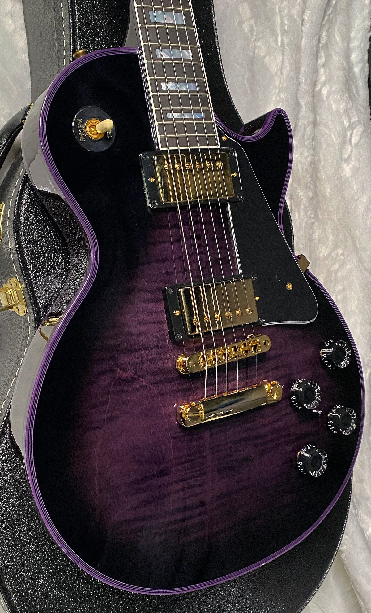 NEW! Gibson Dealer Select Custom Shop Les Paul Custom Purple Widow AAA Figured Flame Top - Authorized Dealer - 9.9 lbs - G07675