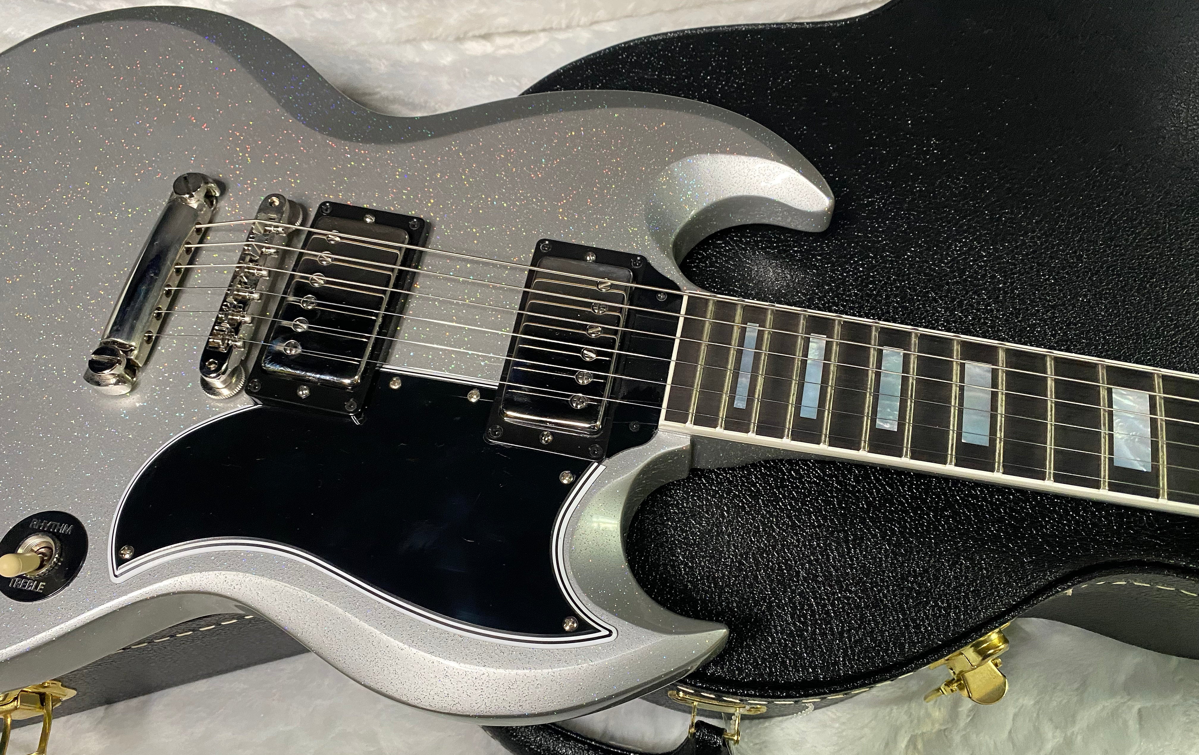NEW! Gibson Custom SG Custom Electric Guitar - Radiant Sparkle - WOW! Just Incredible! 6.9lbs - Authorized Dealer - G07686