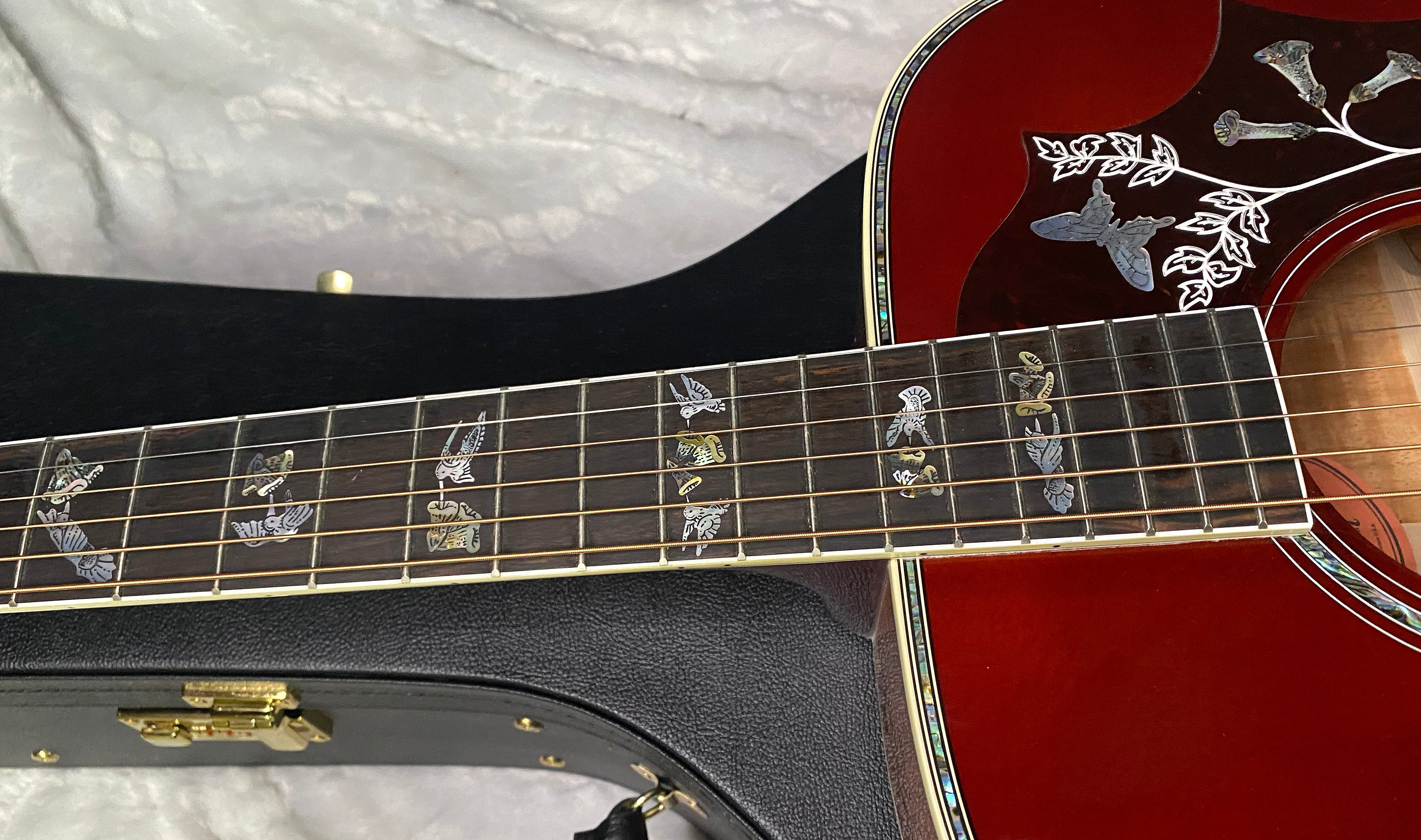 NEW! Gibson Hummingbird Custom Koa - Dealer Select - Autumnburst - Authorized Dealer - Custom Shop - 4.6 lbs - G07696