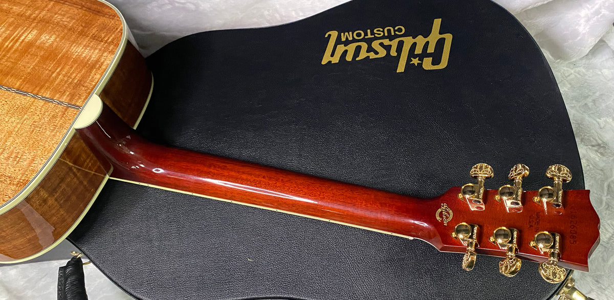 NEW! Gibson Hummingbird Custom Koa - Dealer Select - Autumnburst - Authorized Dealer - Custom Shop - 4.6 lbs - G07696