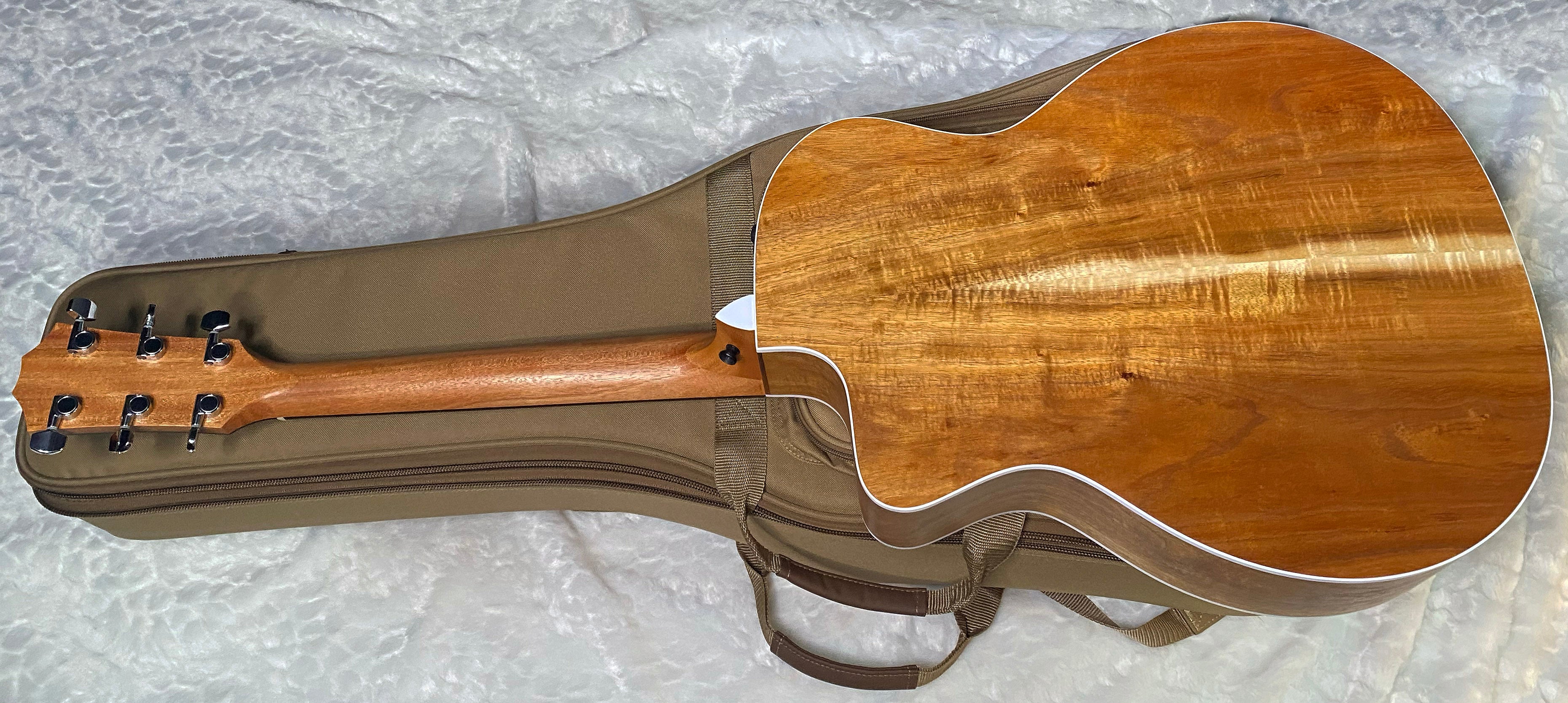 NEW! Taylor 214ce-K Koa Grand Auditorium Acoustic-Electric Guitar Natural Finish - 4.4lbs - Authorized Dealer - G06282