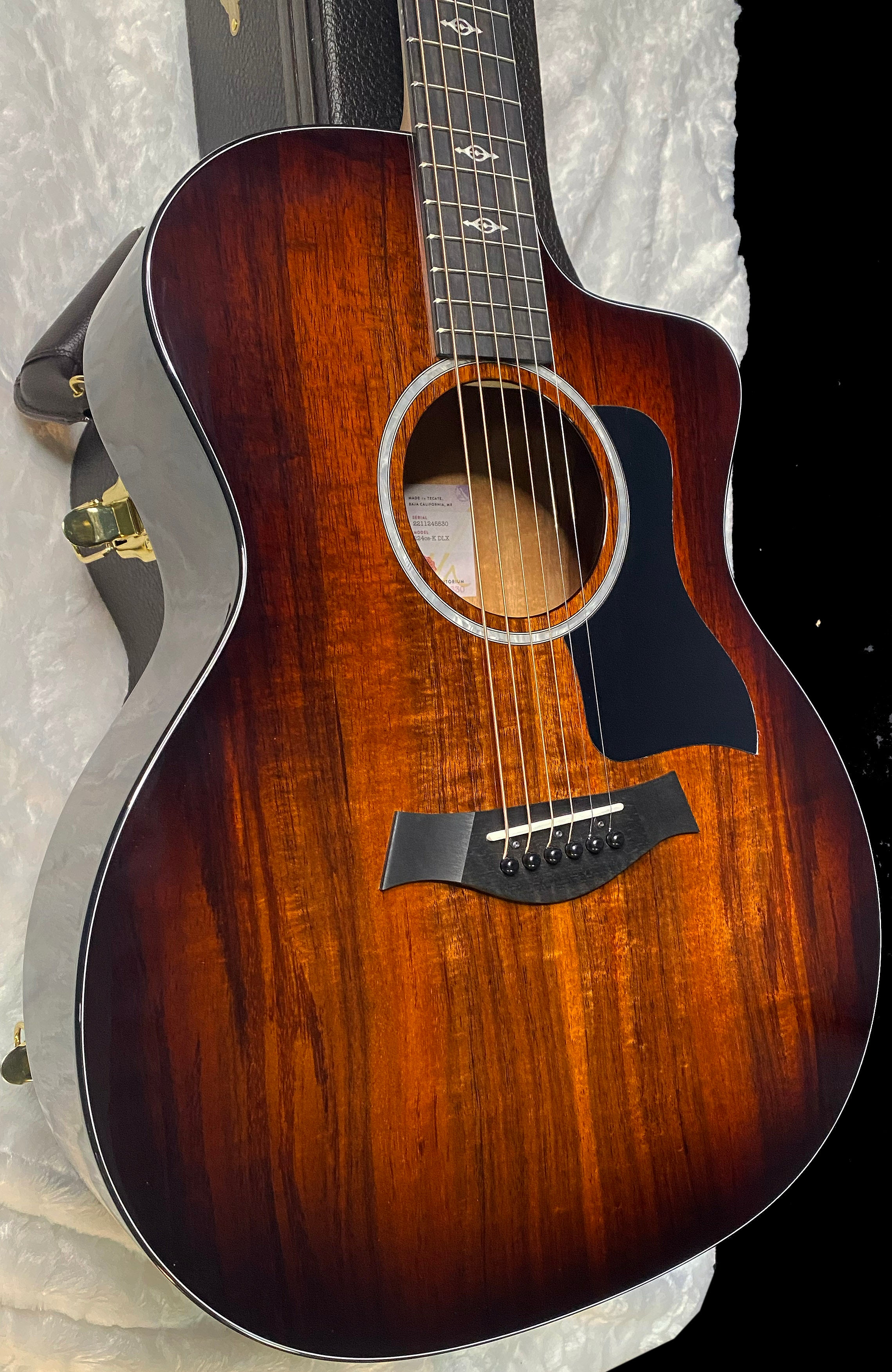 NEW! Taylor 224ce-K DLX Grand Auditorium Acoustic-Electric Guitar - Tobacco - 4.9lbs - Authorized Dealer - G06243