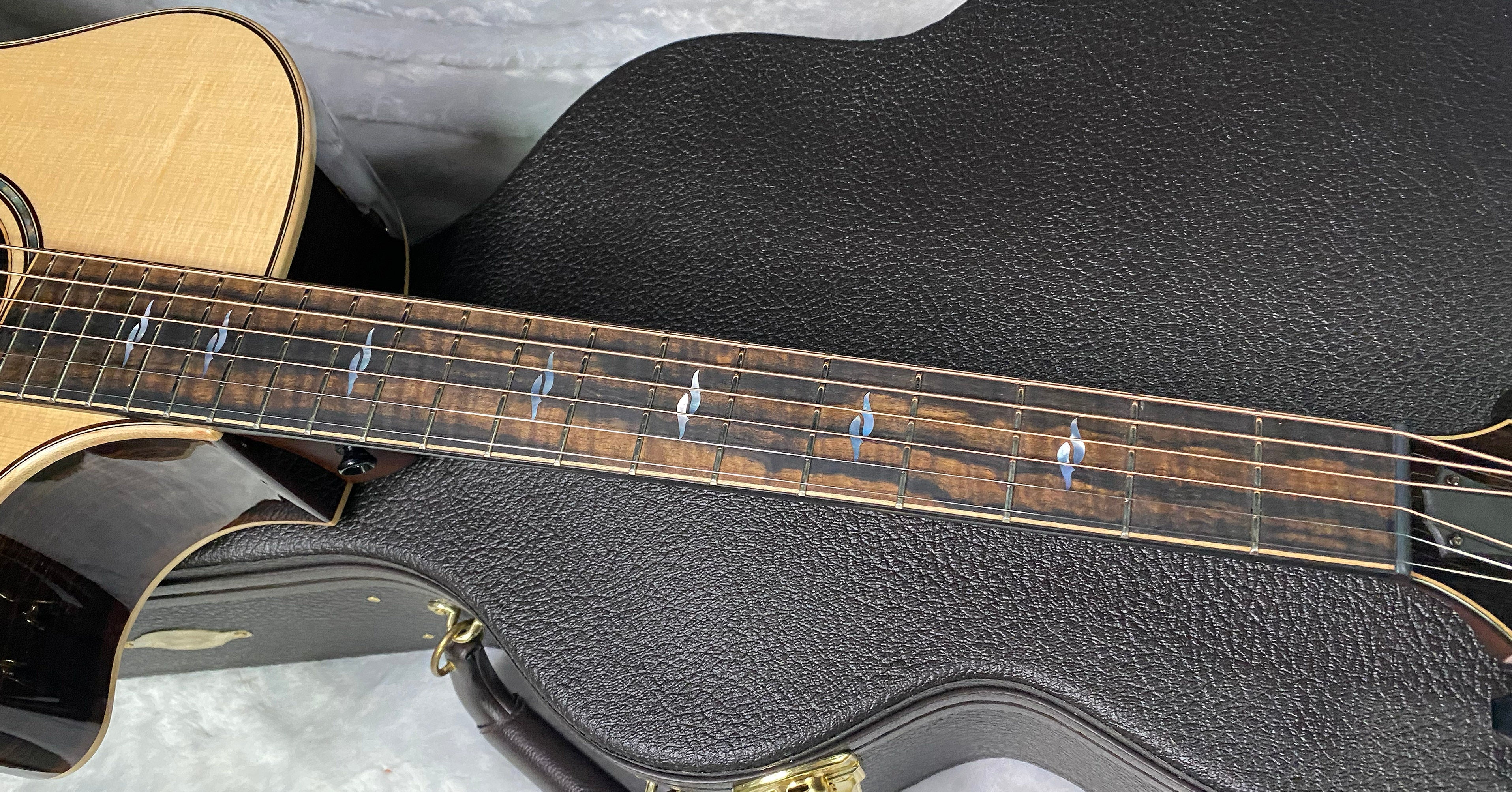 Taylor 814ce Next Generation Acoustic-Electric Guitar - Natural Gloss - 4.65lbs - Authorized Dealer - G07706