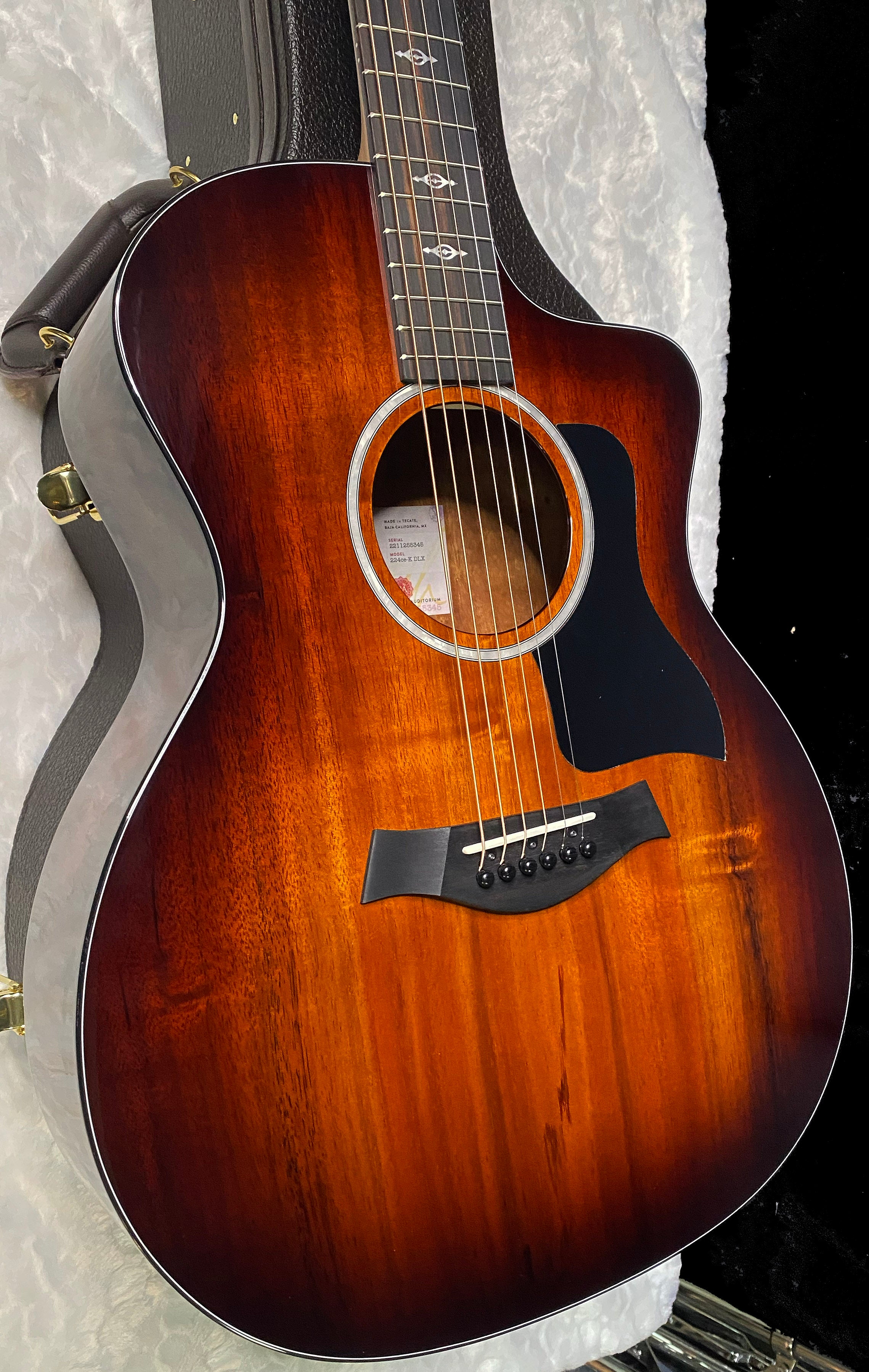 NEW! Taylor 224ce-K DLX Grand Auditorium Acoustic-Electric Guitar - Tobacco - 4.8lbs - Authorized Dealer - G06222