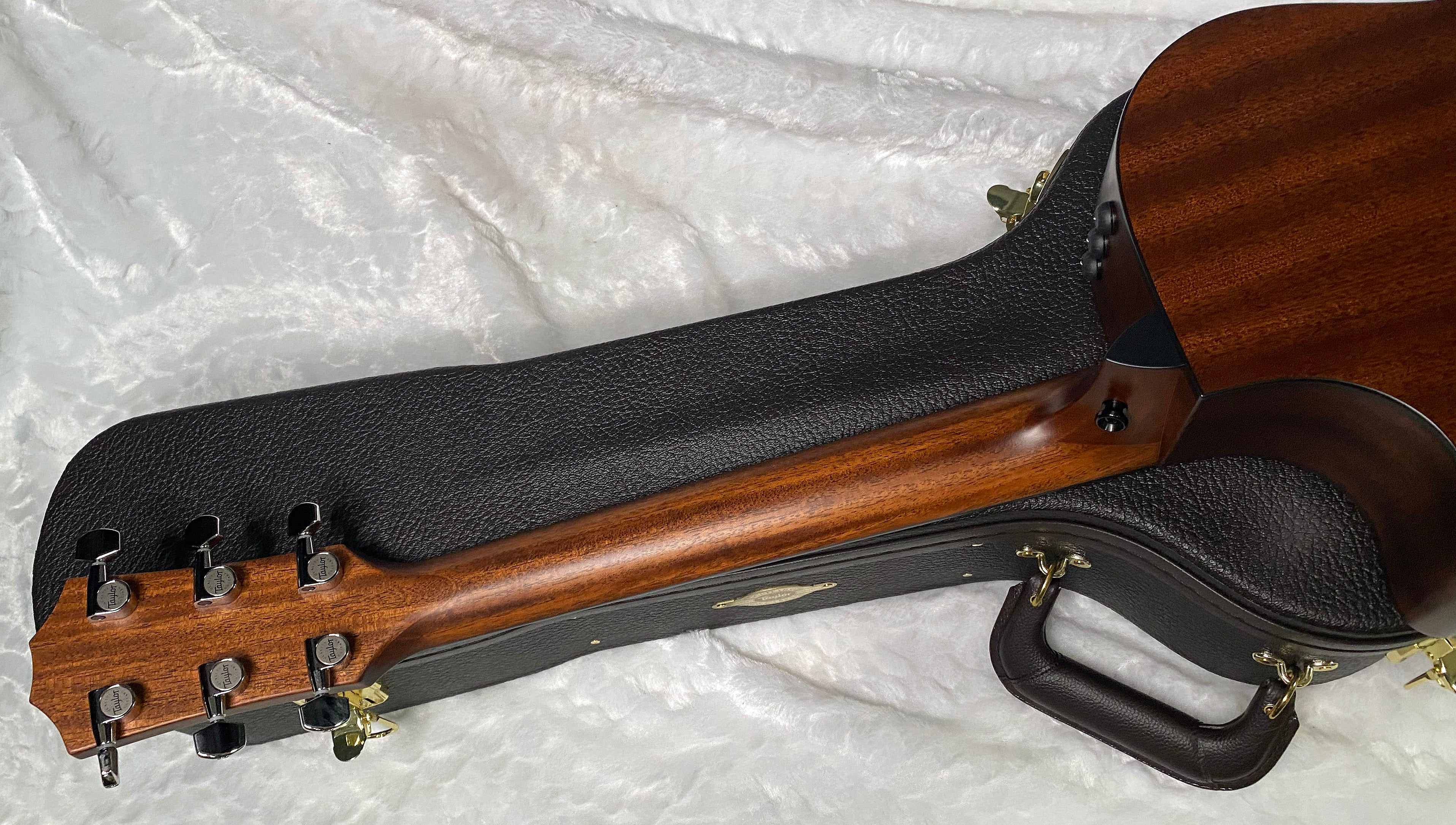 NEW! Taylor 312ce V-Class Grand Concert Acoustic-Electric Guitar - Natural - 4.5lbs - Authorized Dealer - G06277