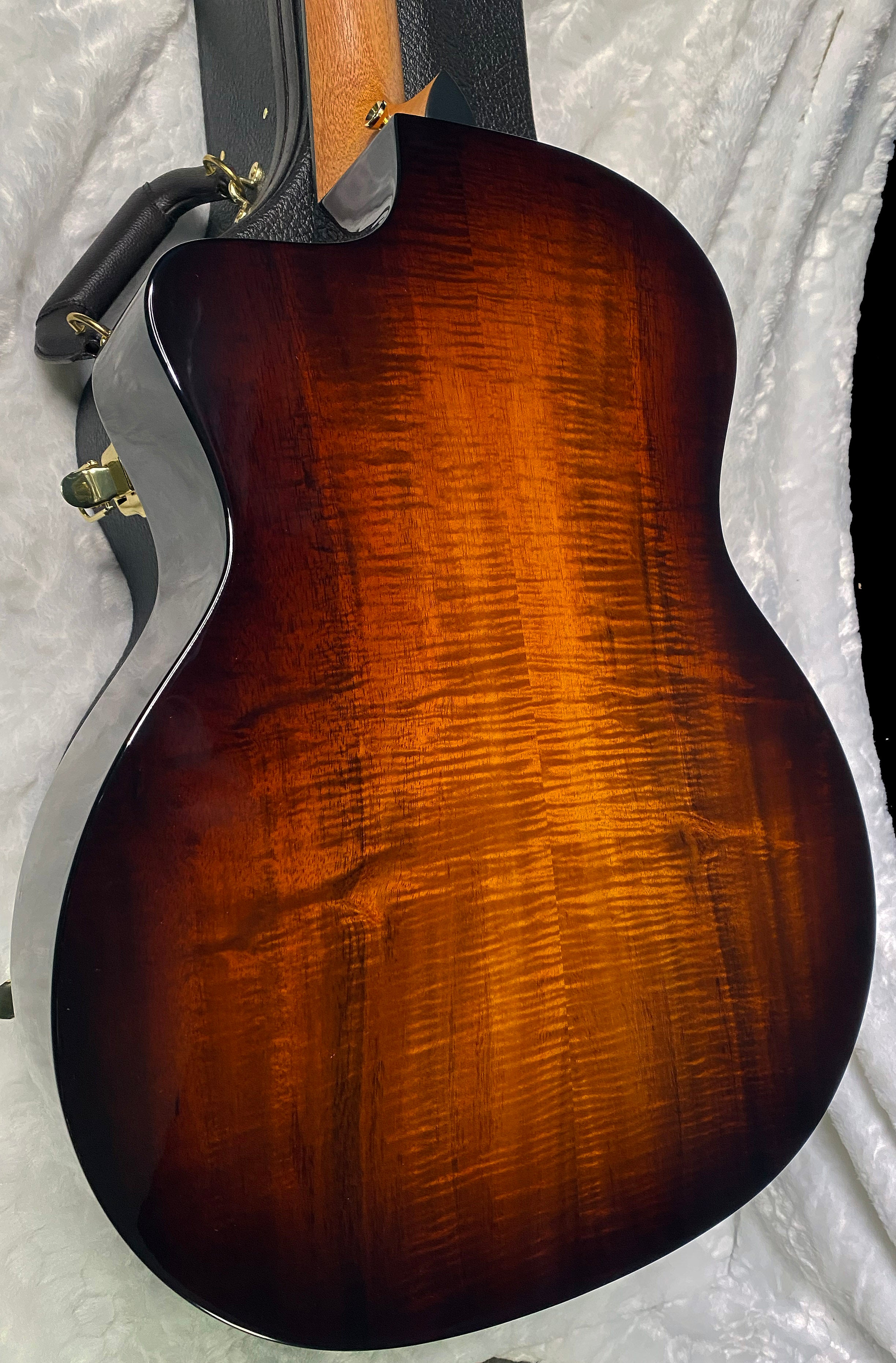 NEW! Taylor 224ce-K DLX Grand Auditorium Acoustic-Electric Guitar - Tobacco - 4.8lbs - Authorized Dealer - G06249