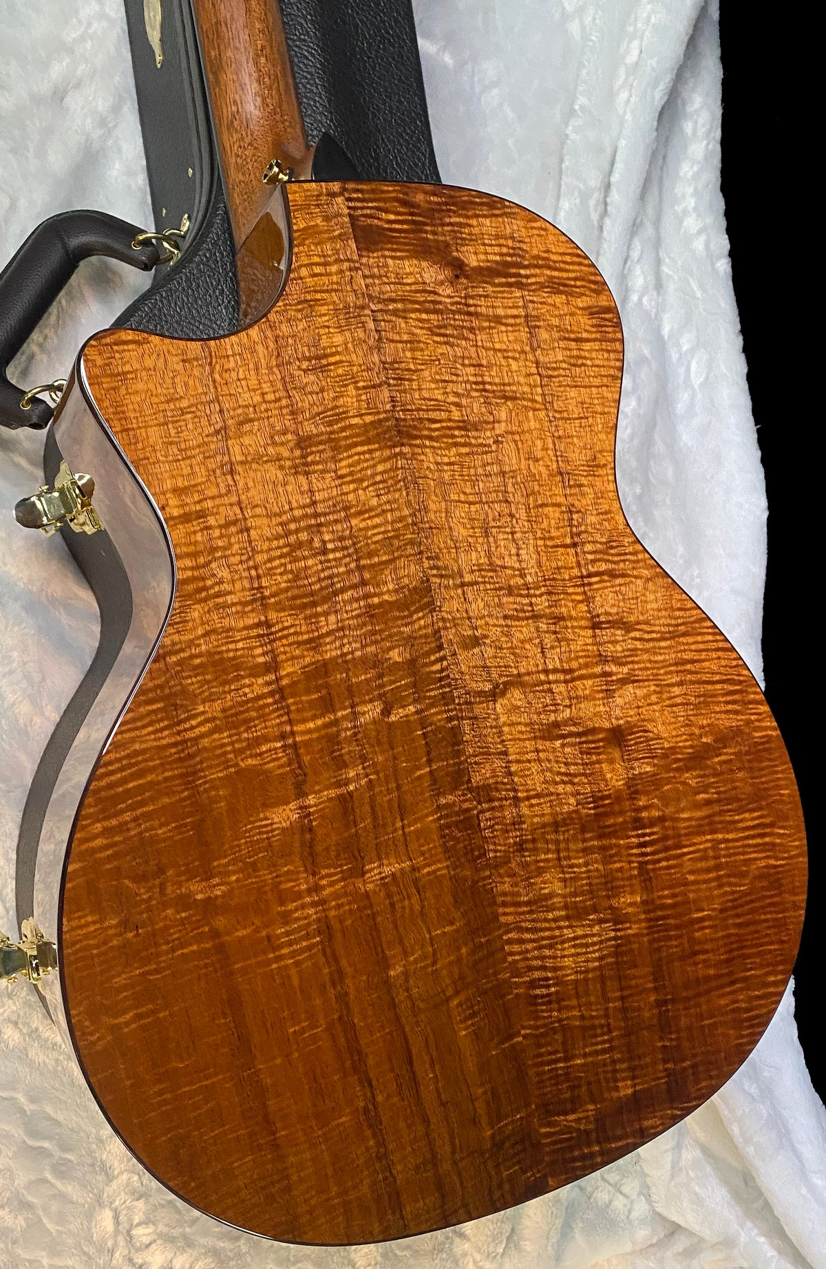 NEW! Taylor Custom 724ce Acoustic-Electric Guitar - Natural Gloss - AAAAA Hand Picked Koa - 4.5lbs - WOW! Authorized Dealer - G07718
