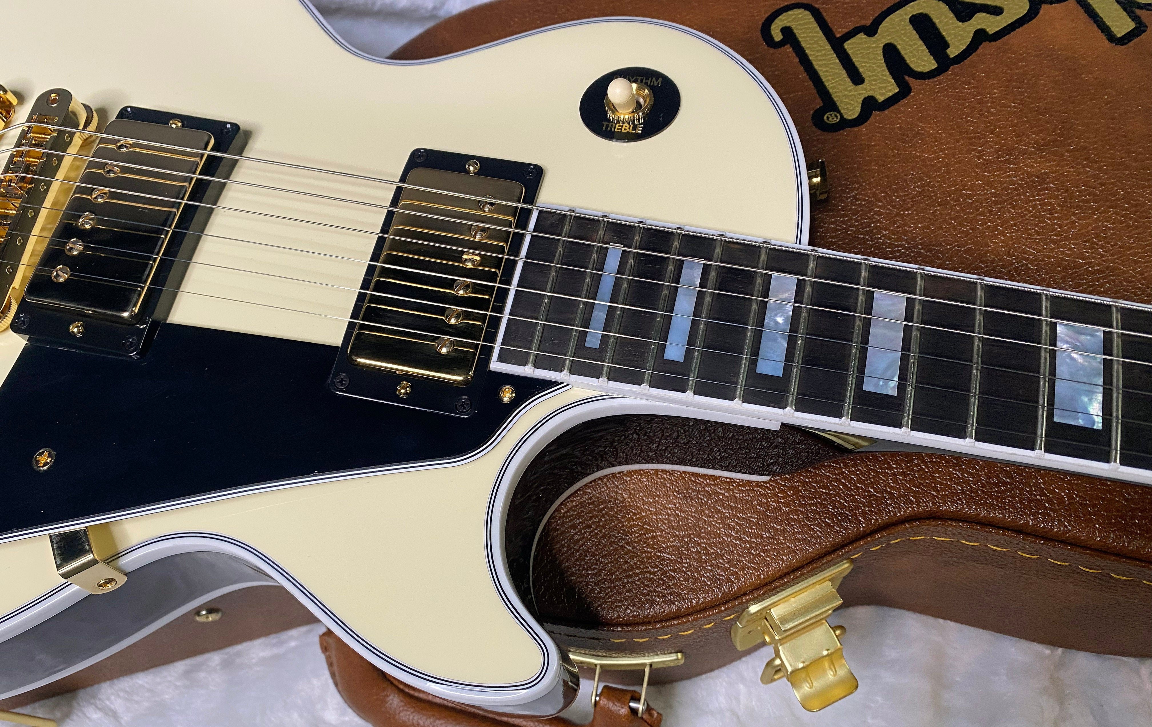 NEW! Gibson USA Les Paul Custom 70s - Buttercream - Weighs in at a staggering 11.4lbs! - Authorized Dealer - G06992