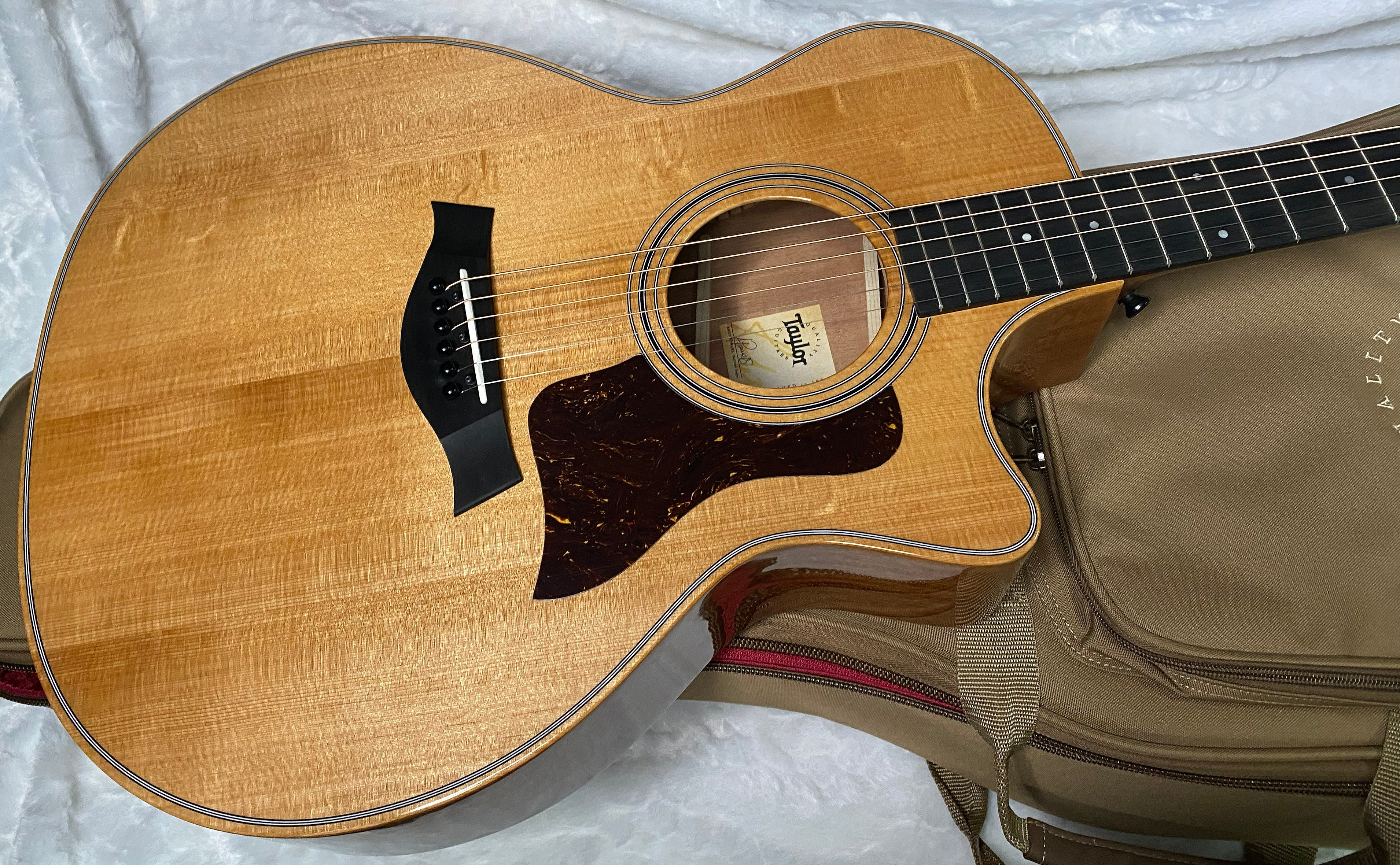 NEW! Taylor 314ce Studio Acoustic-Electric Guitar - Natural - Authorized Dealer - 4.55lbs - G06245