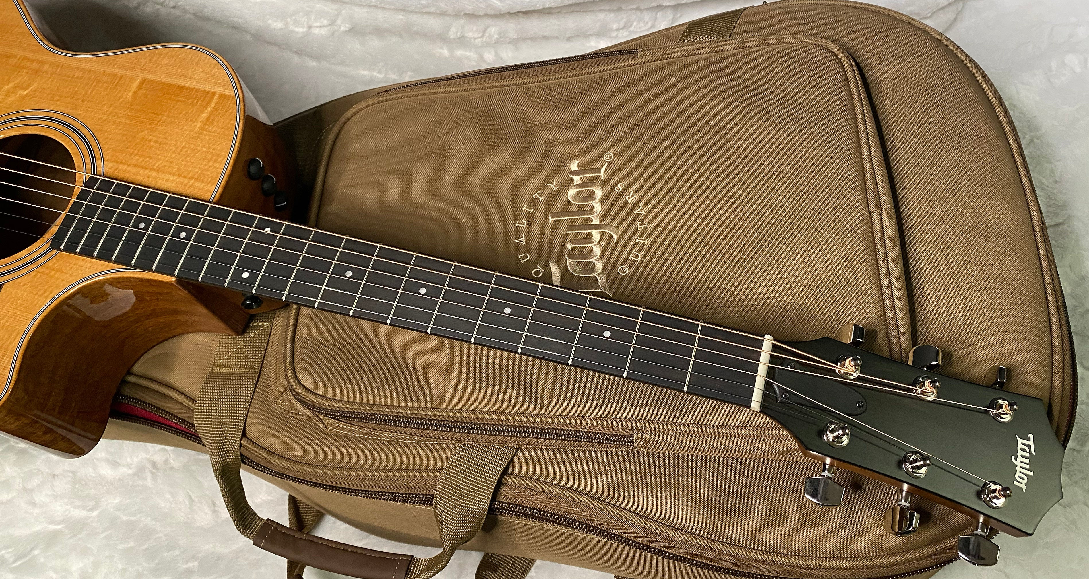 NEW! Taylor 314ce Studio Acoustic-Electric Guitar - Natural - Authorized Dealer - 4.55lbs - G06245