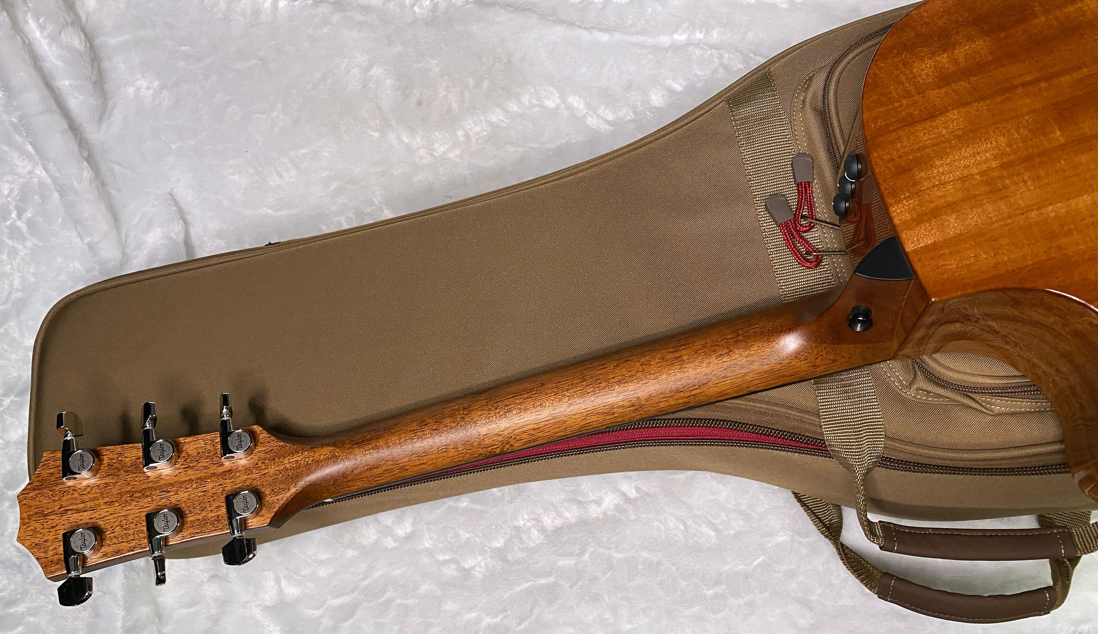 NEW! Taylor 314ce Studio Acoustic-Electric Guitar - Natural - Authorized Dealer - 4.55lbs - G06245