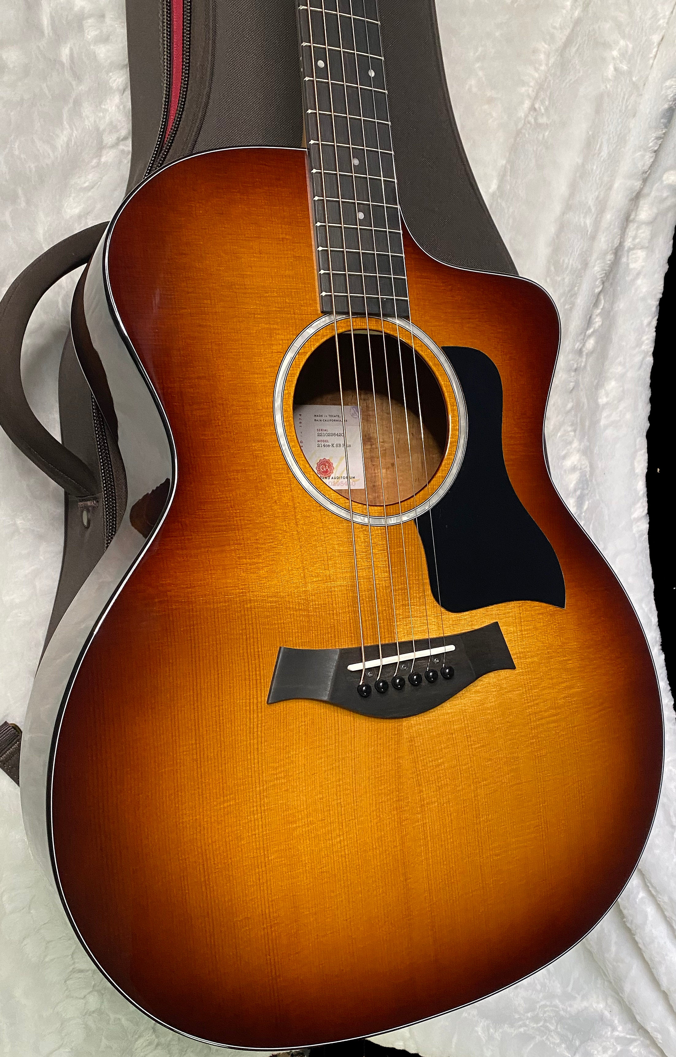 Taylor 214ce-K SB Plus Acoustic-electric Guitar - Shaded Edgeburst Finish - 4.8lbs - Authorized Dealer - G06279