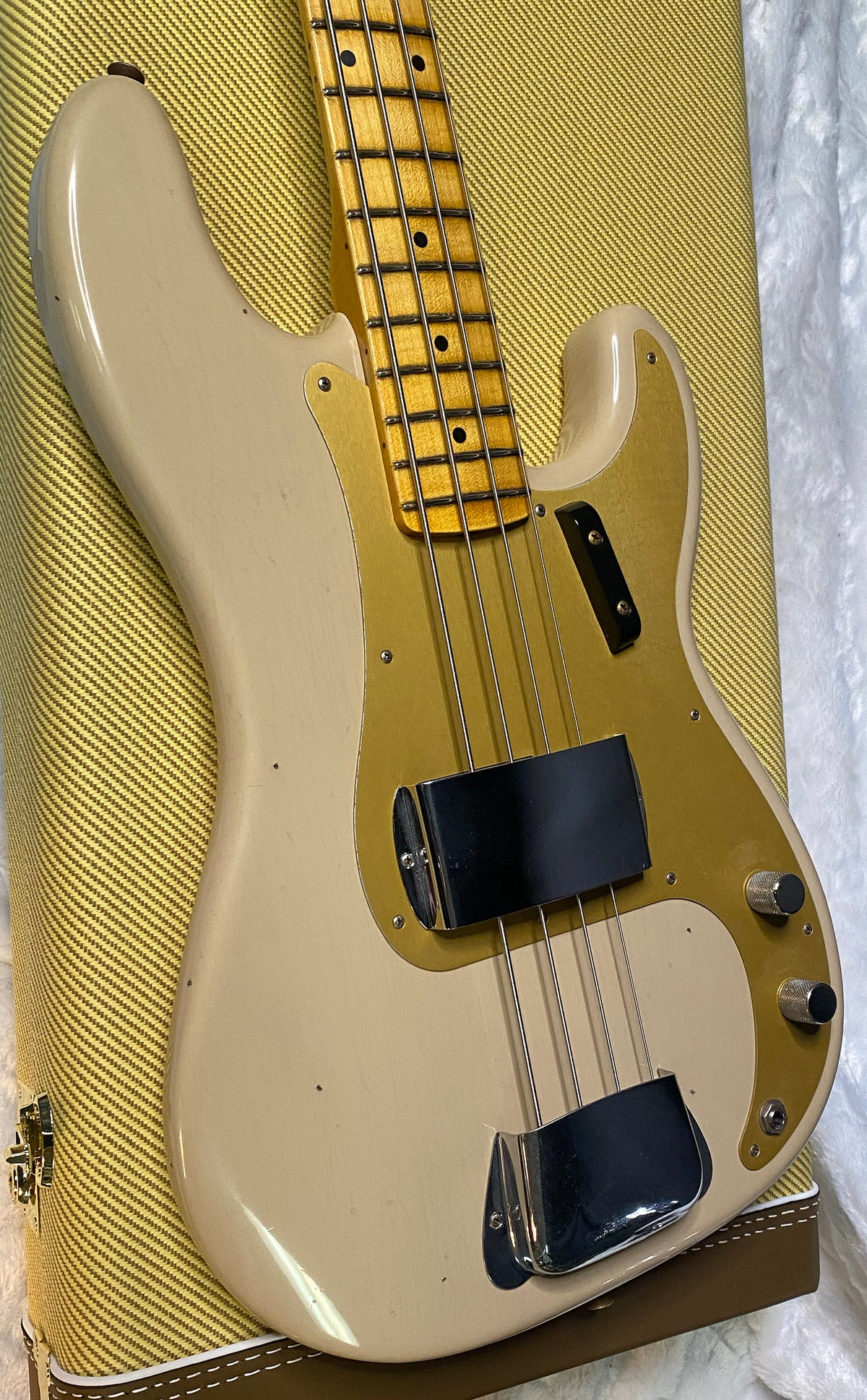 NEW! Fender Custom Shop 1958 Precision Bass Journeyman Relic - Desert Sand - Authorized Dealer - 8.9lbs - G07722
