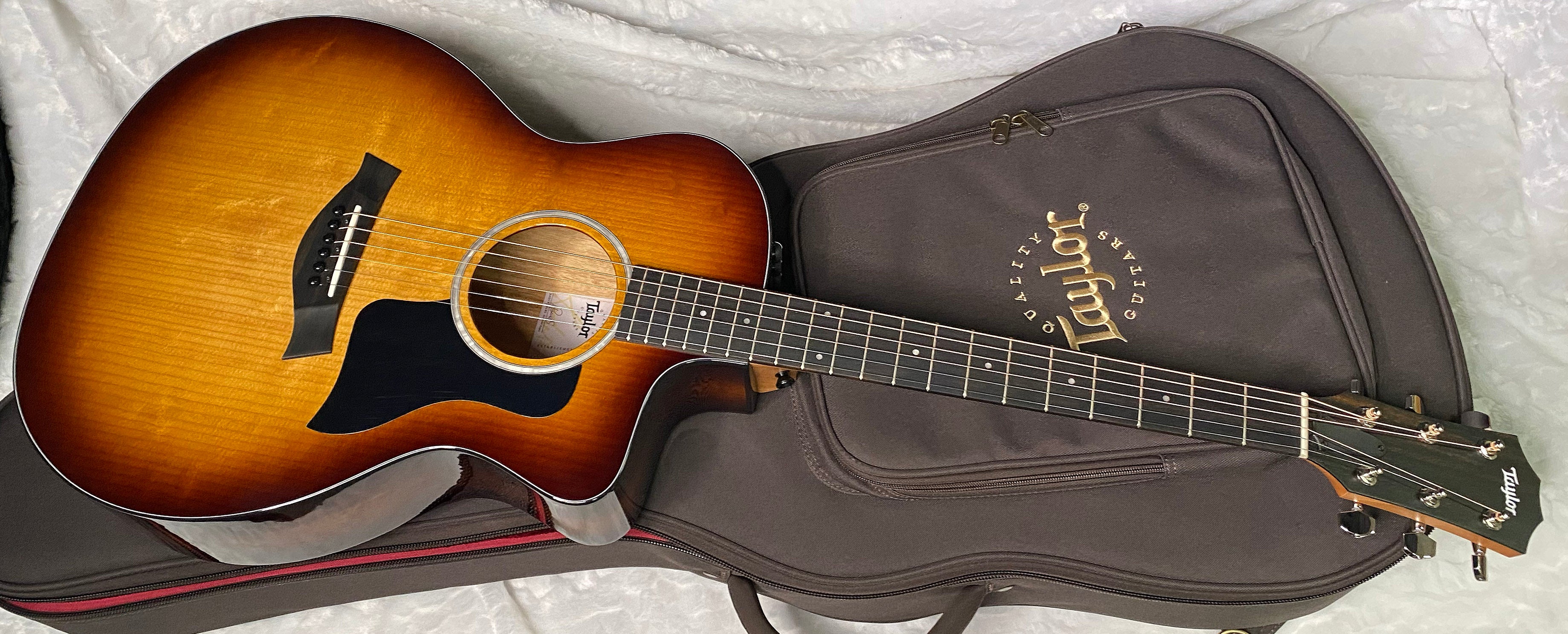 Taylor 214ce-K SB Plus Acoustic-electric Guitar - Shaded Edgeburst Finish - 4.8lbs - Authorized Dealer - G06263