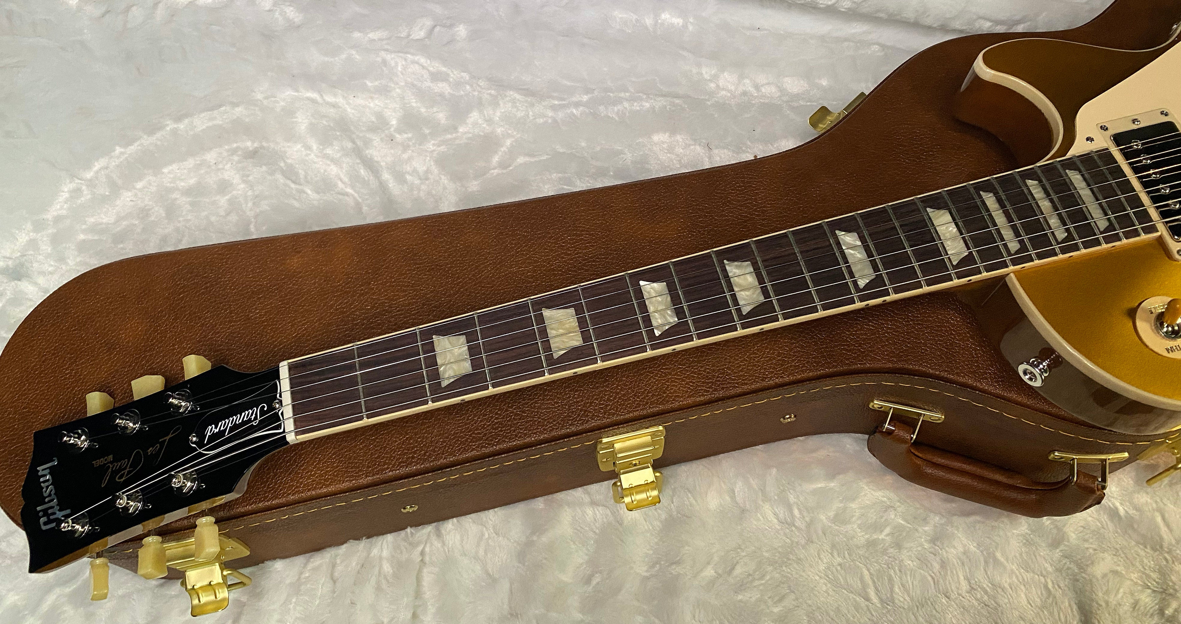 NEW ! Gibson Les Paul 50's Standard Gold Top - Authorized Dealer - 9.7 lbs - G07003