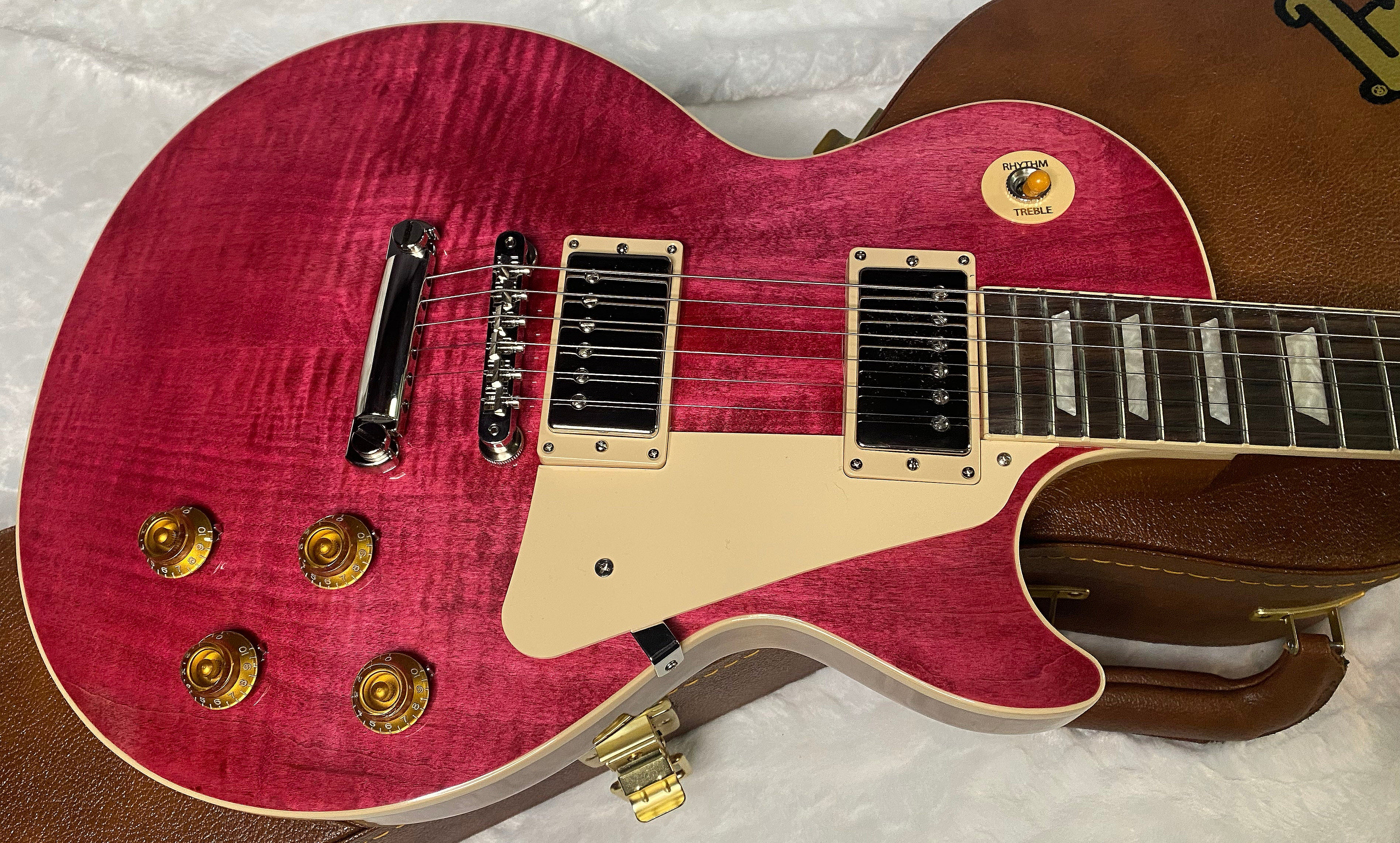 NEW! ! Gibson Les Paul 50's Standard - Translucent Fuchsia - Beautiful Flame Maple Top - Authorized Dealer - Only 8.9 lbs - G06321