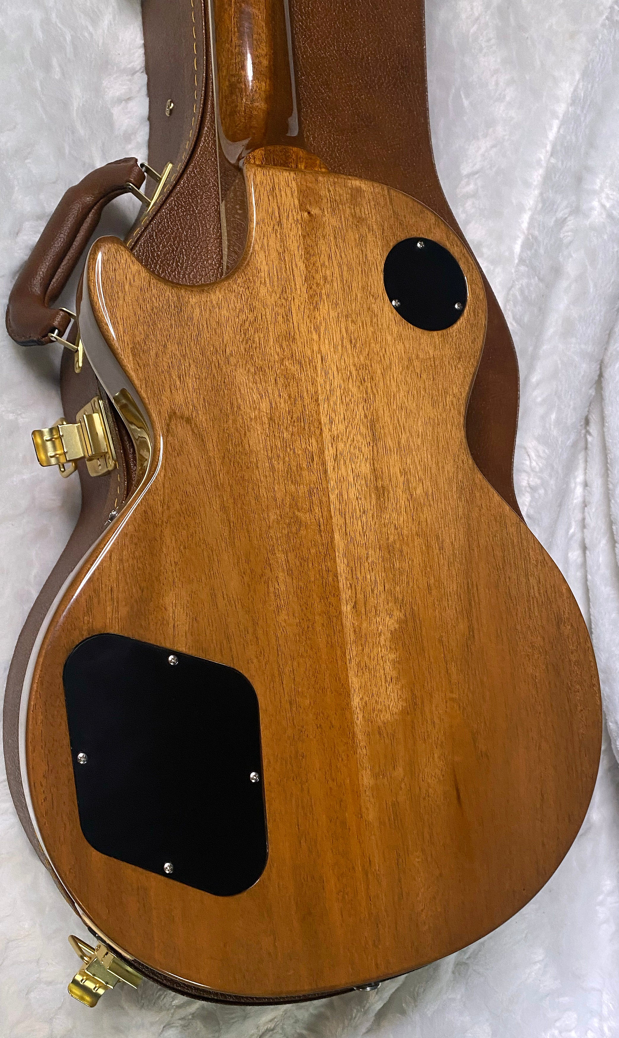 NEW! ! Gibson Les Paul 50's Standard - Translucent Fuchsia - Beautiful Flame Maple Top - Authorized Dealer - Only 8.9 lbs - G06321