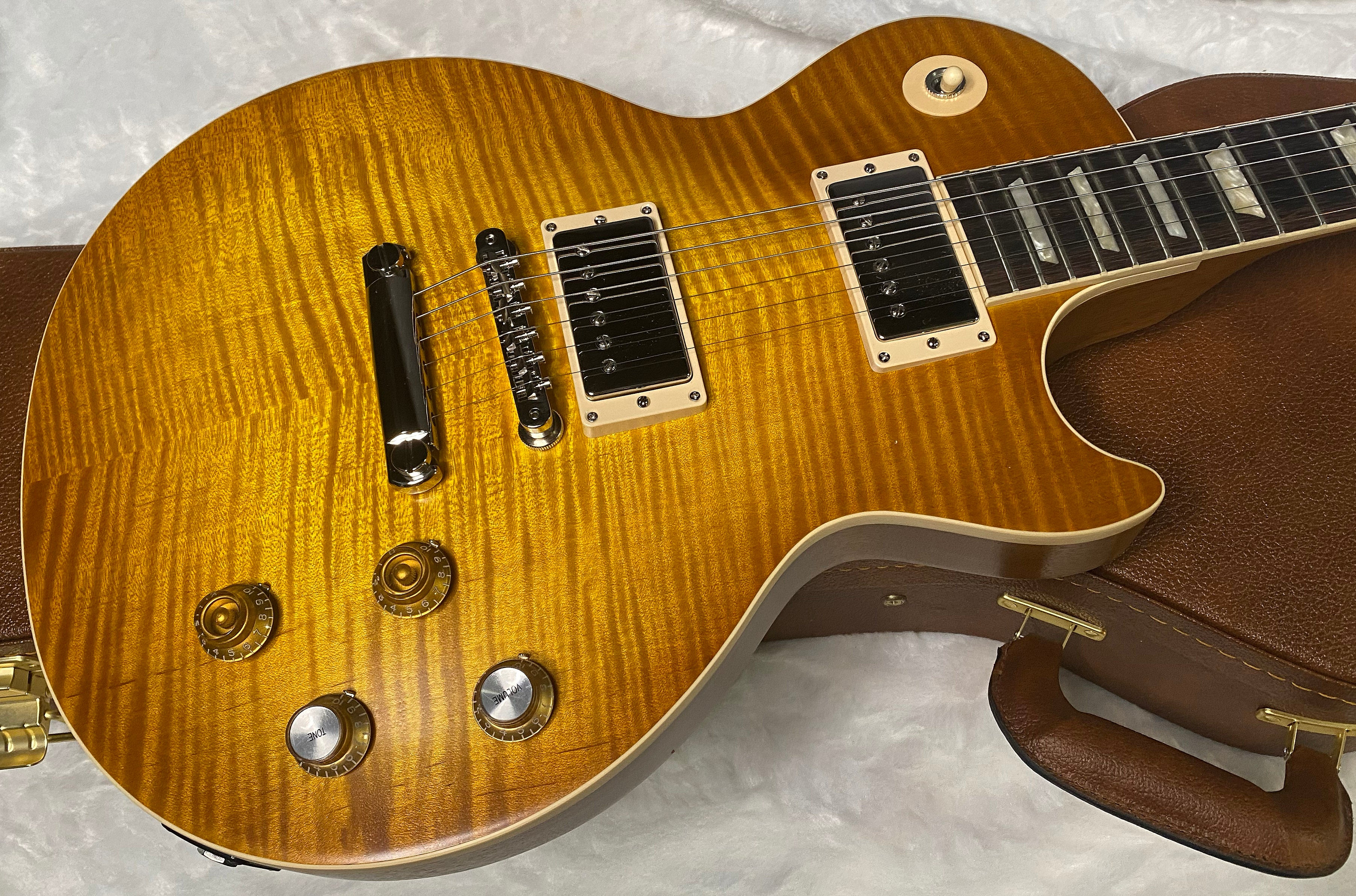 NEW ! Gibson Kirk Hammett "Greeny” Les Paul Standard Greeny Burst - MONSTER TOP - BEST WE HAVE SEEN ON A GREENY - WOW - 8.9 lbs - Authorized Dealer - G06314