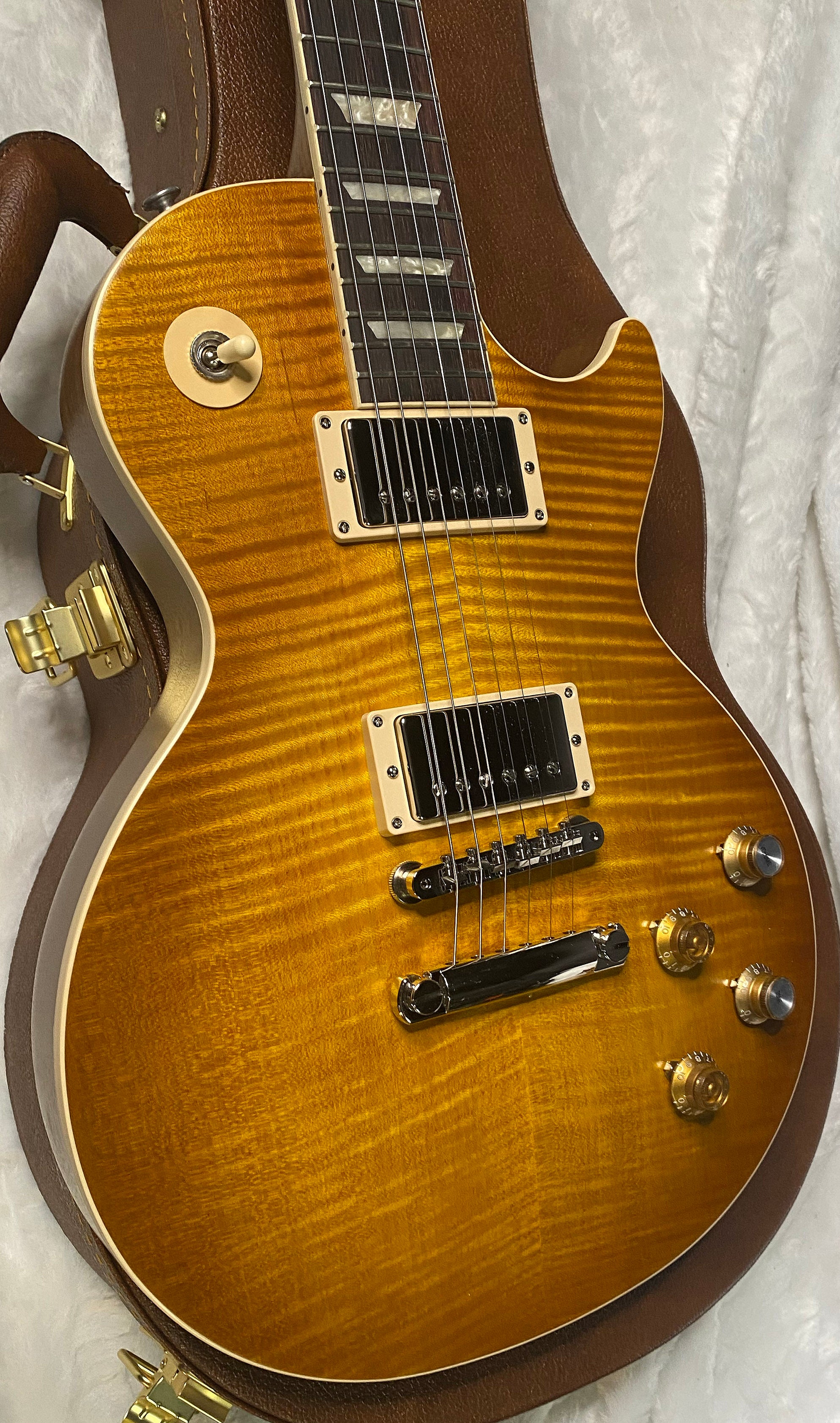 NEW ! Gibson Kirk Hammett "Greeny” Les Paul Standard Greeny Burst - MONSTER TOP - BEST WE HAVE SEEN ON A GREENY - WOW - 8.9 lbs - Authorized Dealer - G06314