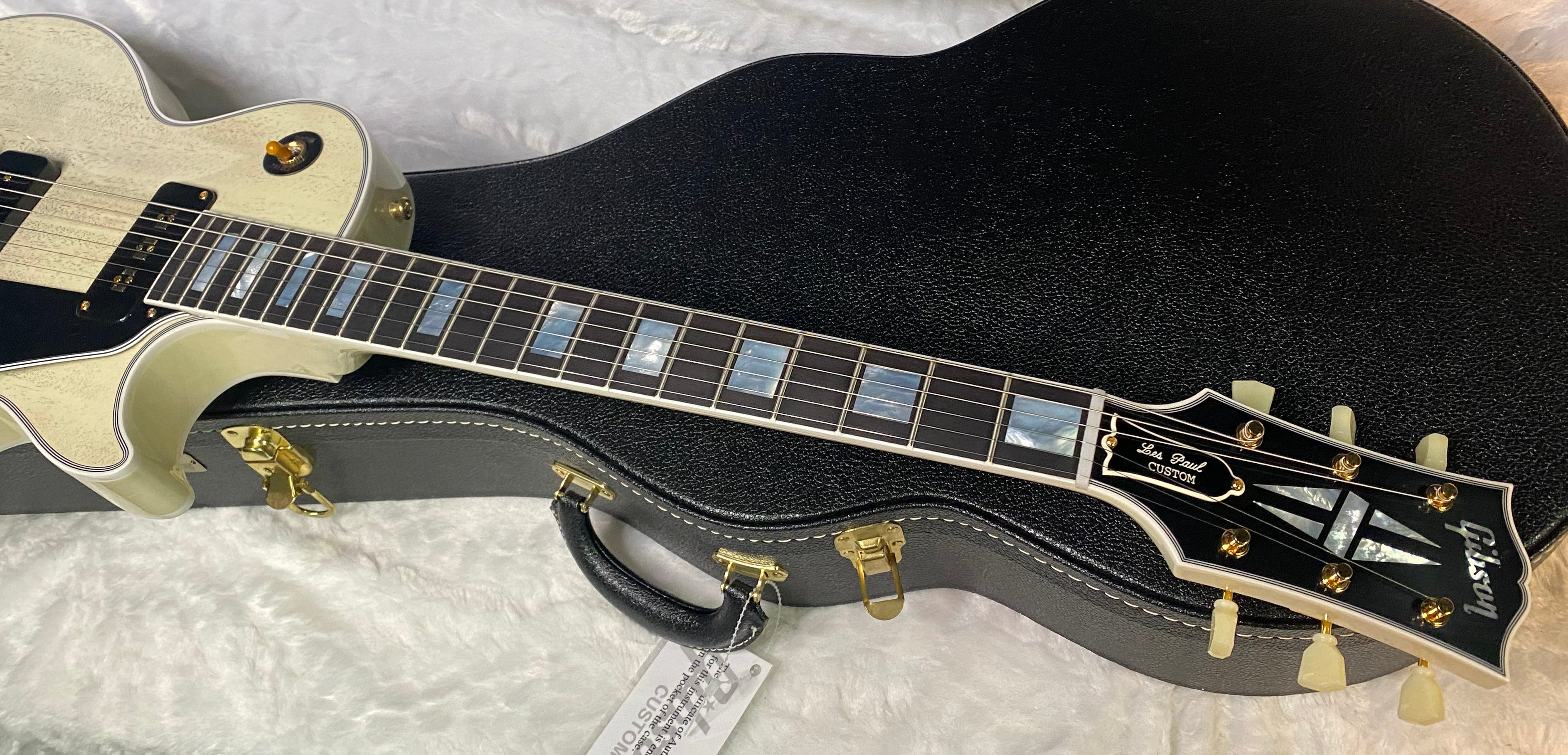 NEW ! Gibson Custom Shop Historic '54 Les Paul Custom Reissue Dealer Select - P-90's Staple Pick-Up - TV White - VOS - Authorized Dealer - Only 8.9 lbs - G07004