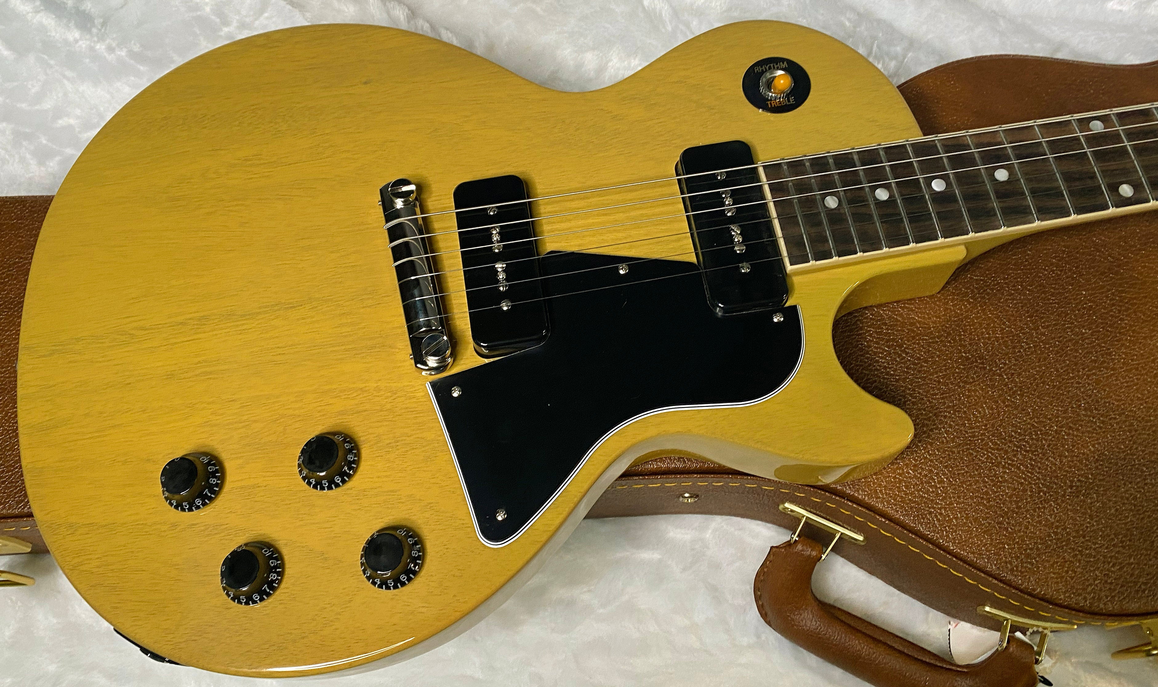 NEW ! Gibson Les Paul Special TV Yellow - 7.9 lbs - Authorized Dealer - G06317