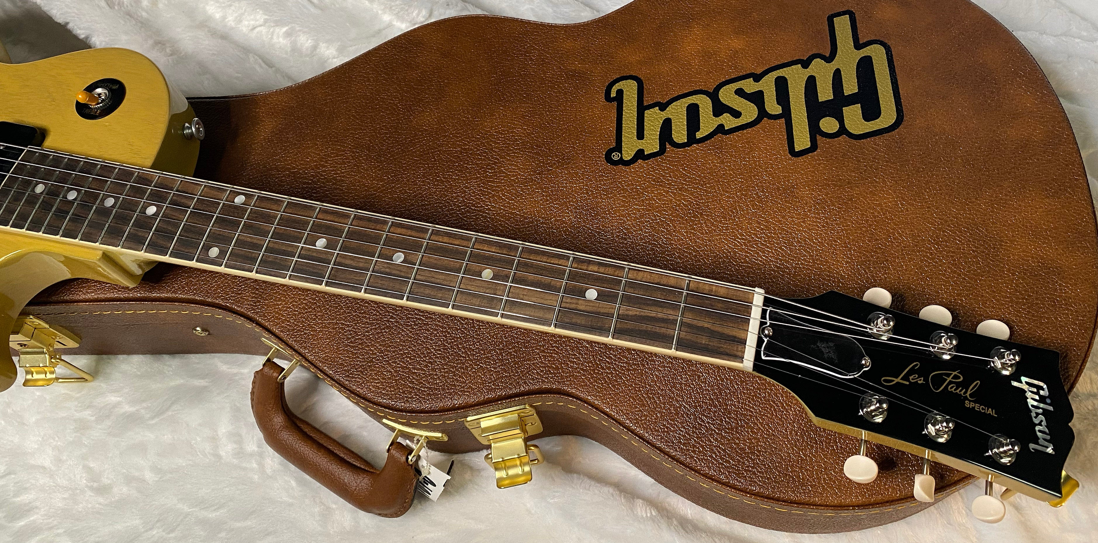 NEW ! Gibson Les Paul Special TV Yellow - 7.9 lbs - Authorized Dealer - G06317