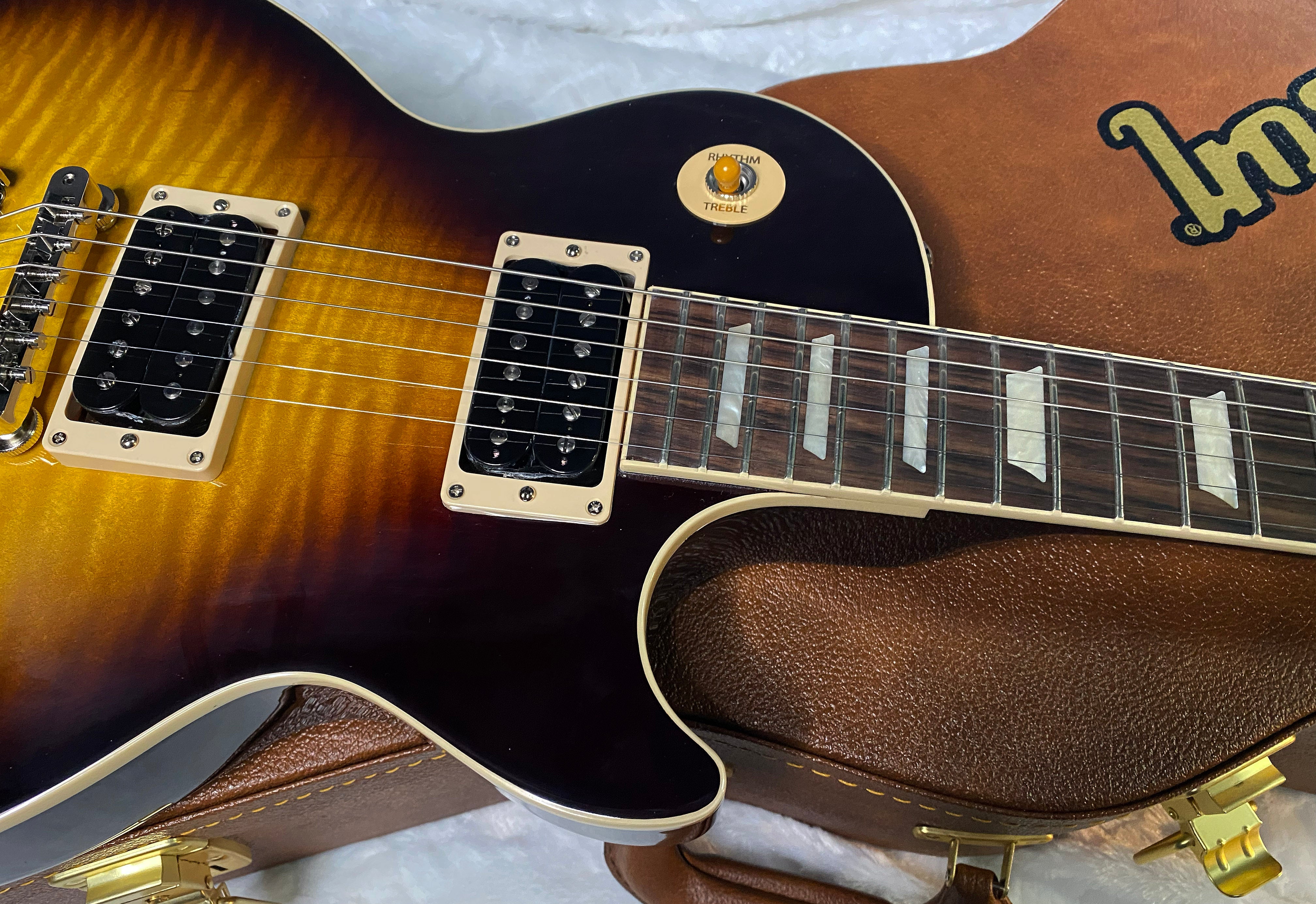 NEW ! Gibson Slash Les Paul Standard - November Burst - Only 8.4 lbs - Authorized Dealer - G066316