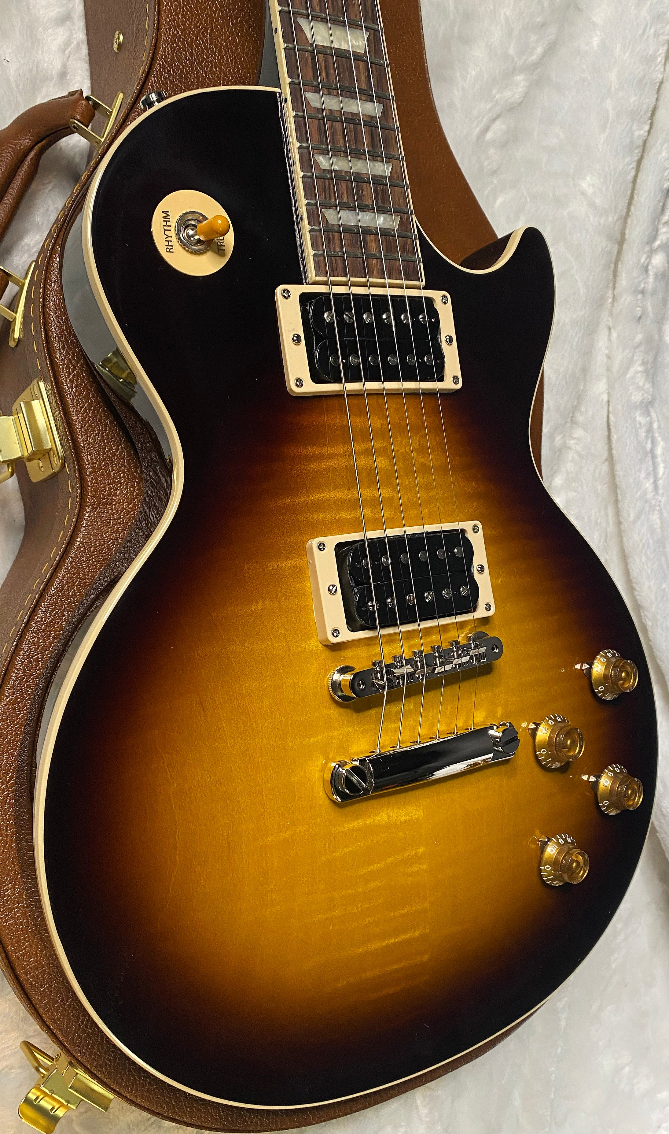 NEW ! Gibson Slash Les Paul Standard - November Burst - Only 8.4 lbs - Authorized Dealer - G066316
