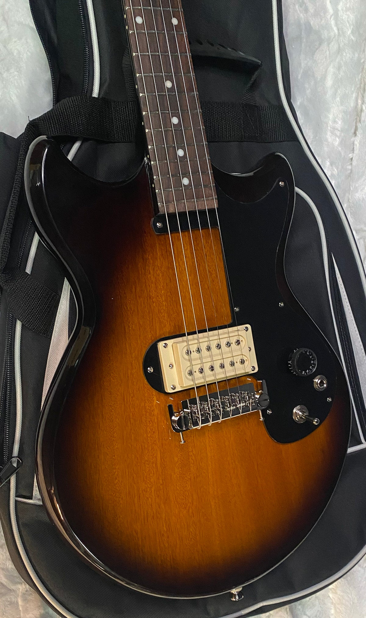 NEW! Epiphone Joan Jett Olympic Special Electric Guitar - Vintage Sunburst - 6.4lbs - Authorized Dealer - G07576