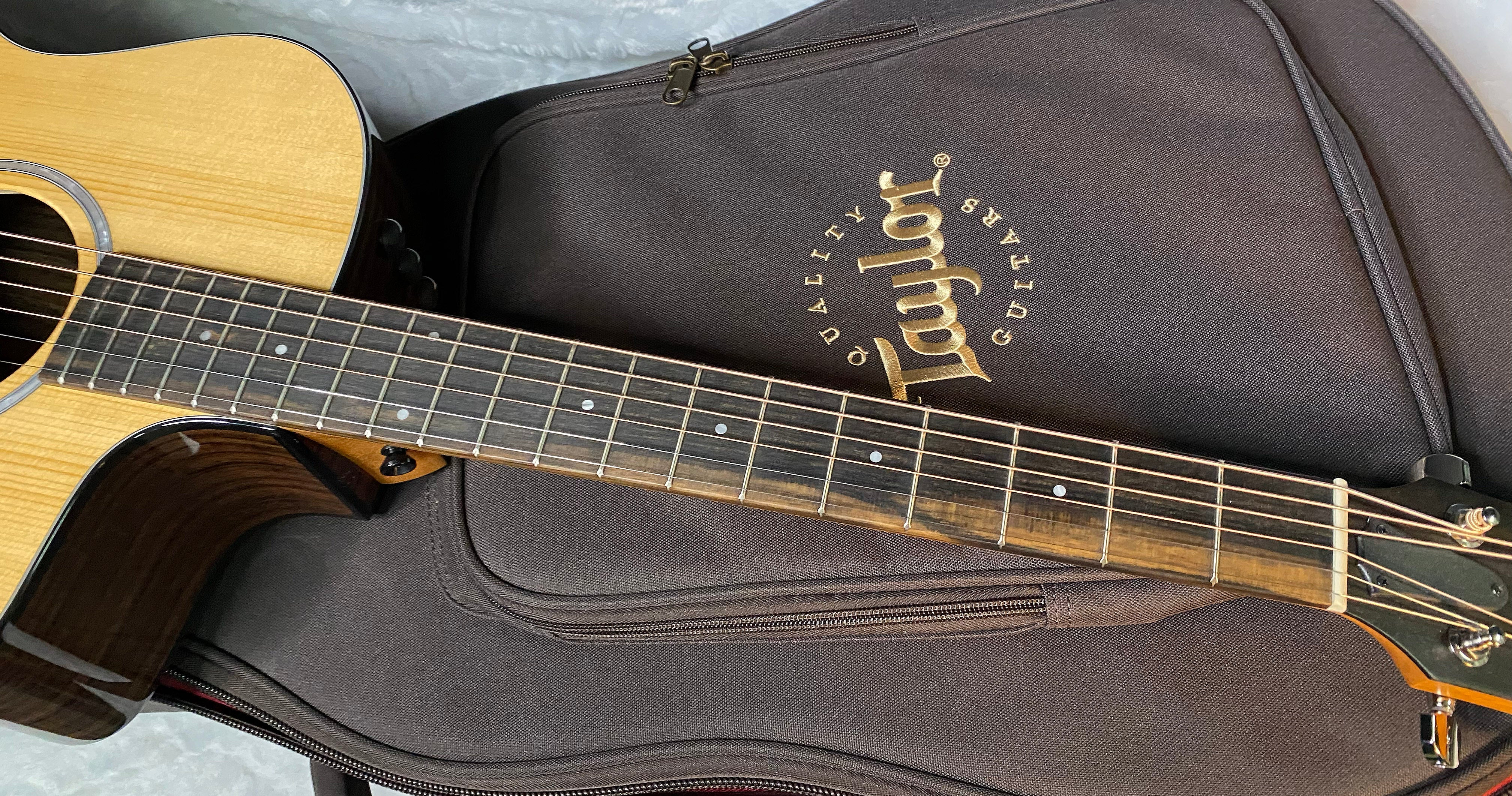 MINT 2025 Taylor 214ce Plus Grand Auditorium Acoustic-Electric Guitar Natural Finish - 4.9lbs - Authorized Dealer - G05573