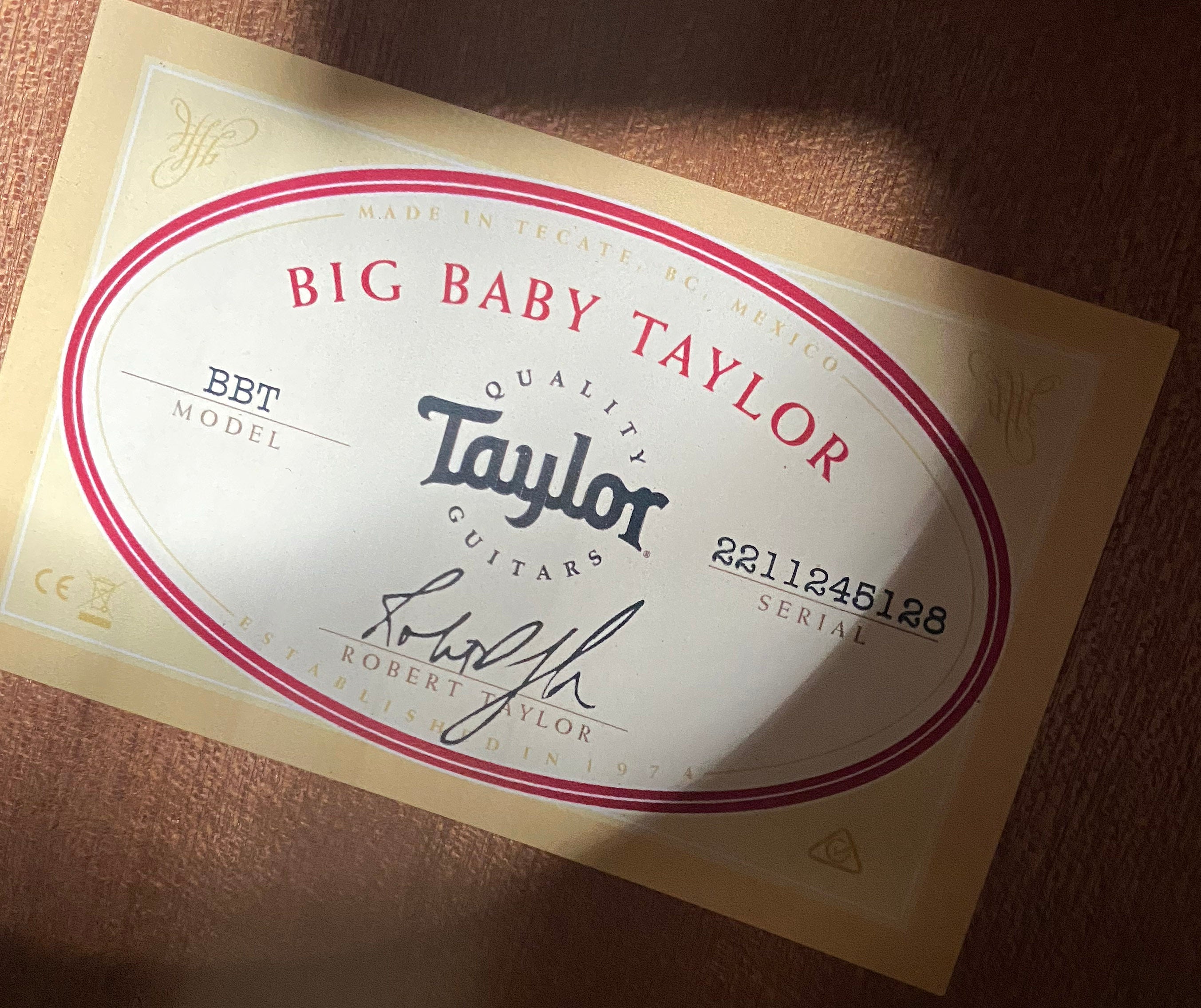 NEW! Taylor Big Baby Taylor BBT - Natural - 4.1lbs - Authorized Dealer - G06237