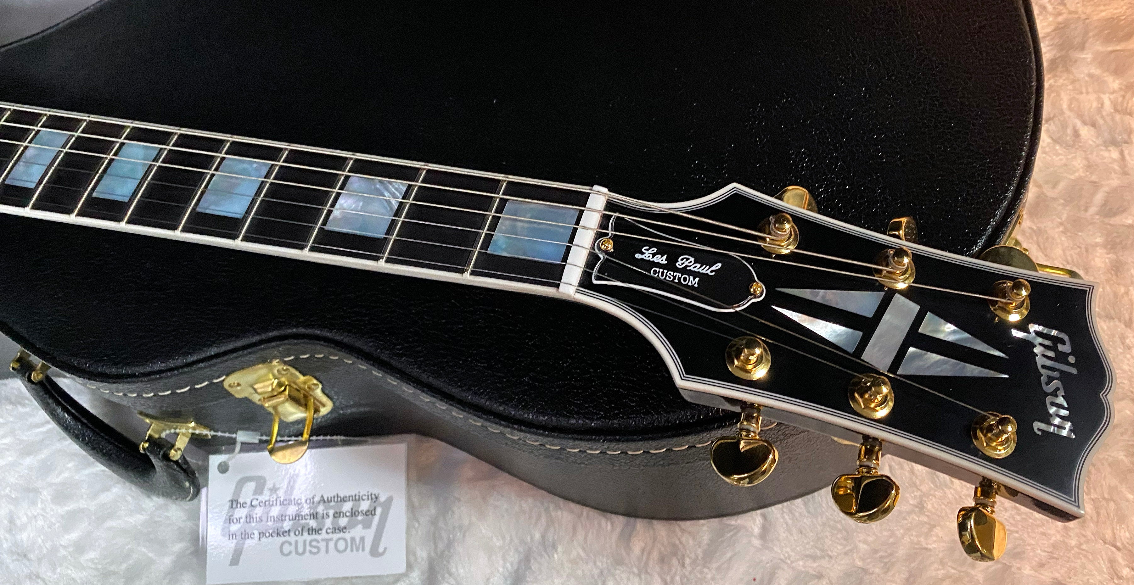 NEW! Gibson Les Paul Custom - Dealer Select - P90 Pick-Ups - VOS Ebony Finish - Custom Shop M2M - Authorized Dealer - 9.7 lbs - G07008