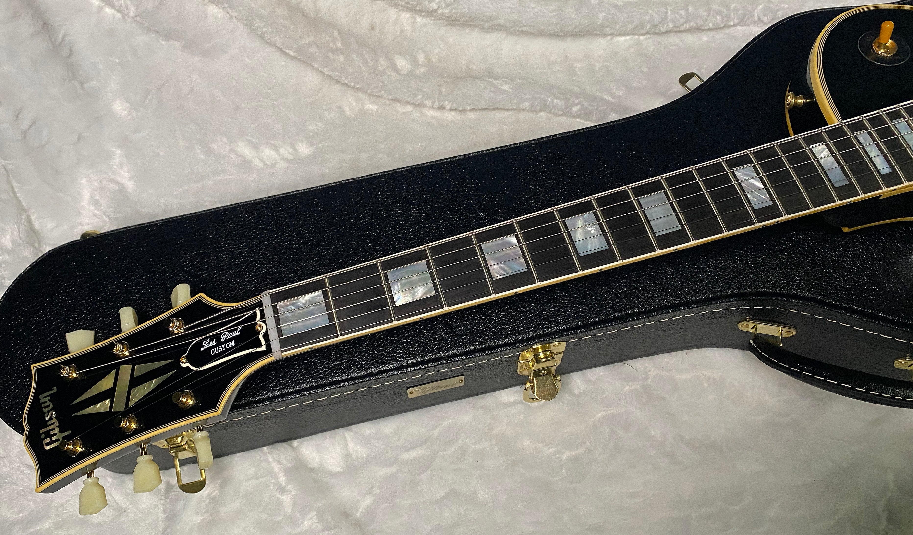 NEW! Gibson Custom Shop Historic 3-Pickup '57 Les Paul Custom Black Beauty - Left Handed - Ebony VOS - Authorized Dealer - 9.9lbs - G06338
