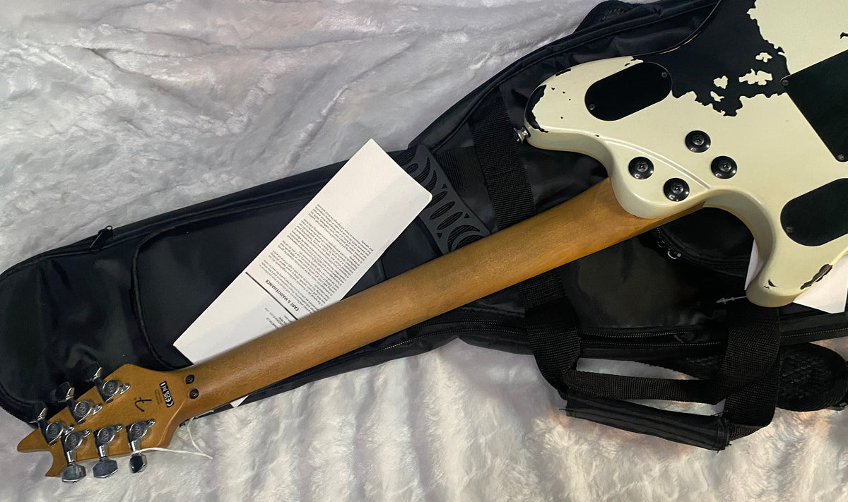 NEW ! EVH Limited Edition Wolfgang Special Striped Series, Ebony Fingerboard, Distressed Ivory - 7lbs - Authorized Dealer - G07652