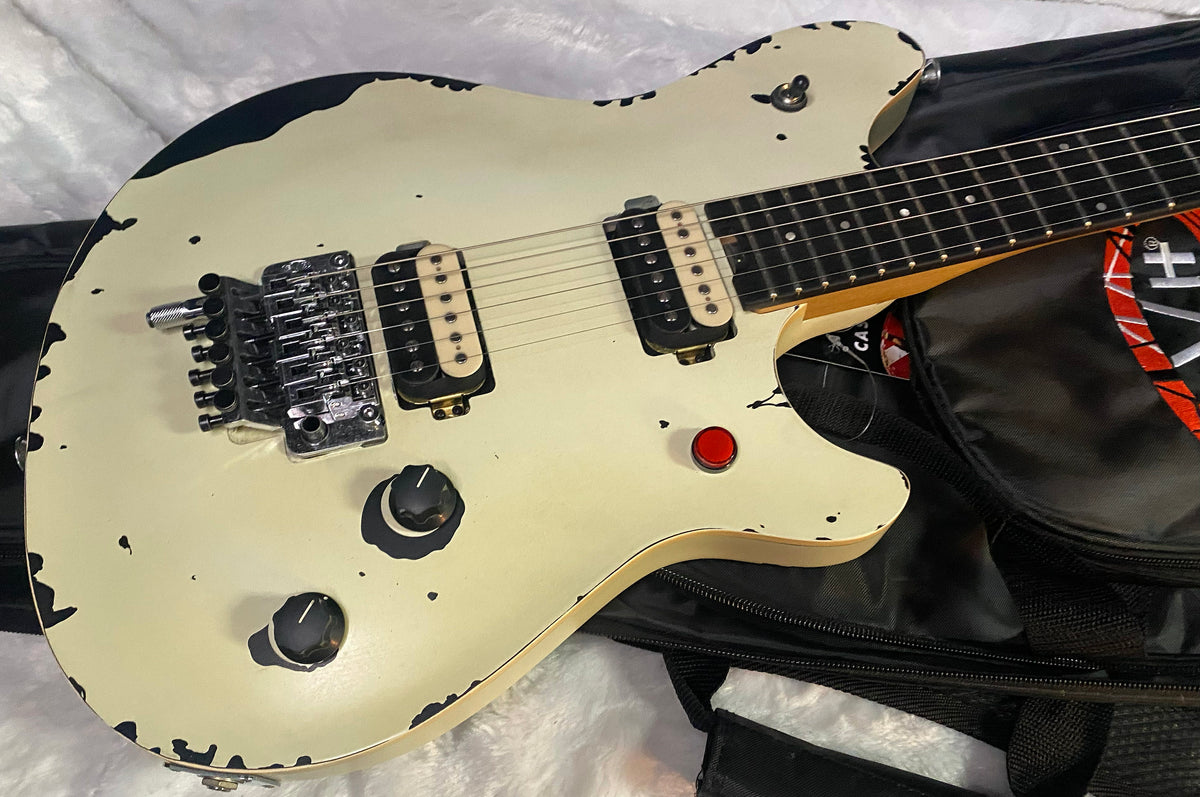 NEW ! EVH Limited Edition Wolfgang Special Striped Series, Ebony Fingerboard, Distressed Ivory - 7lbs - Authorized Dealer - G07651